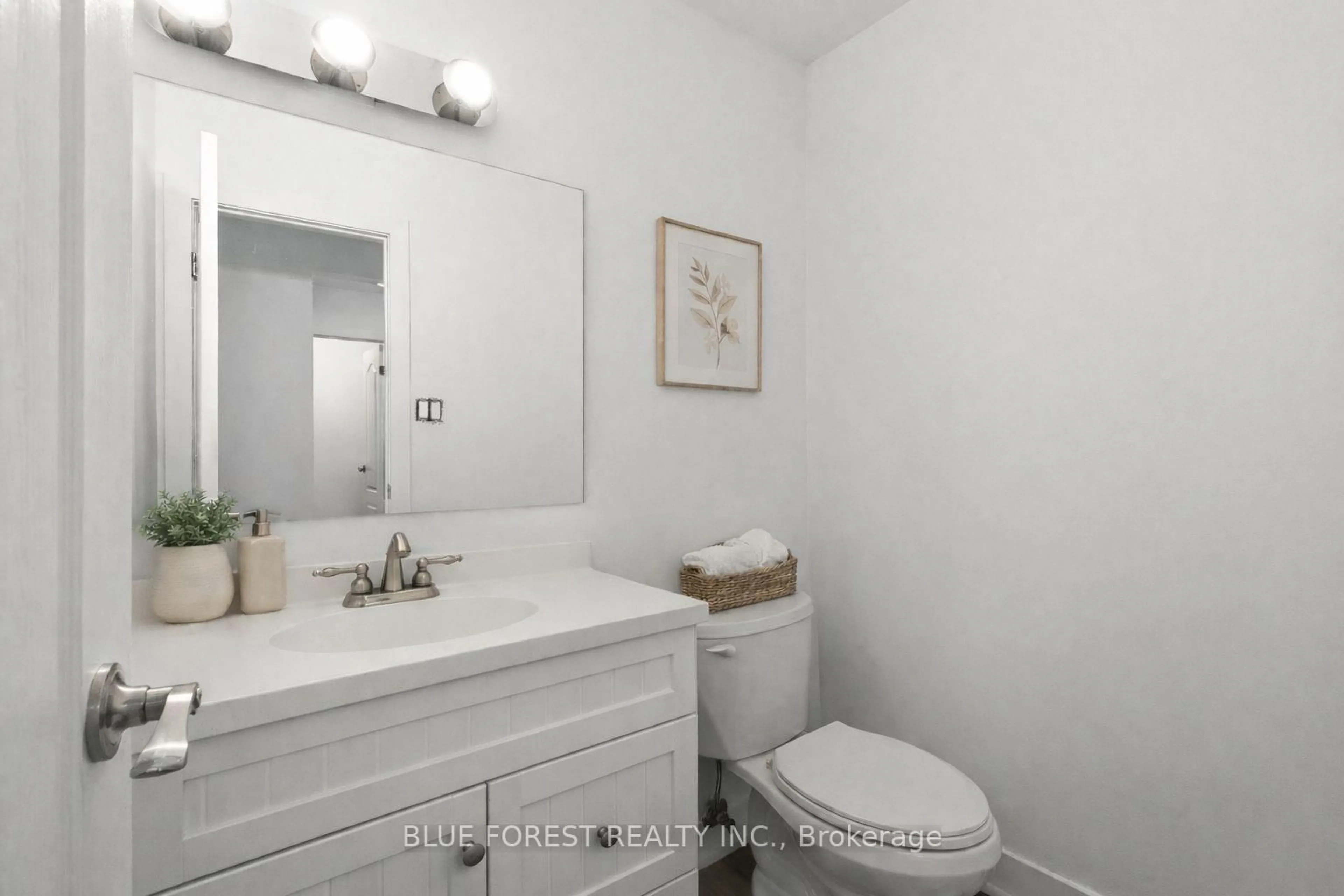 Standard bathroom, ceramic/tile floor for 1096 JALNA Blvd #41, London South Ontario N6E 3B8