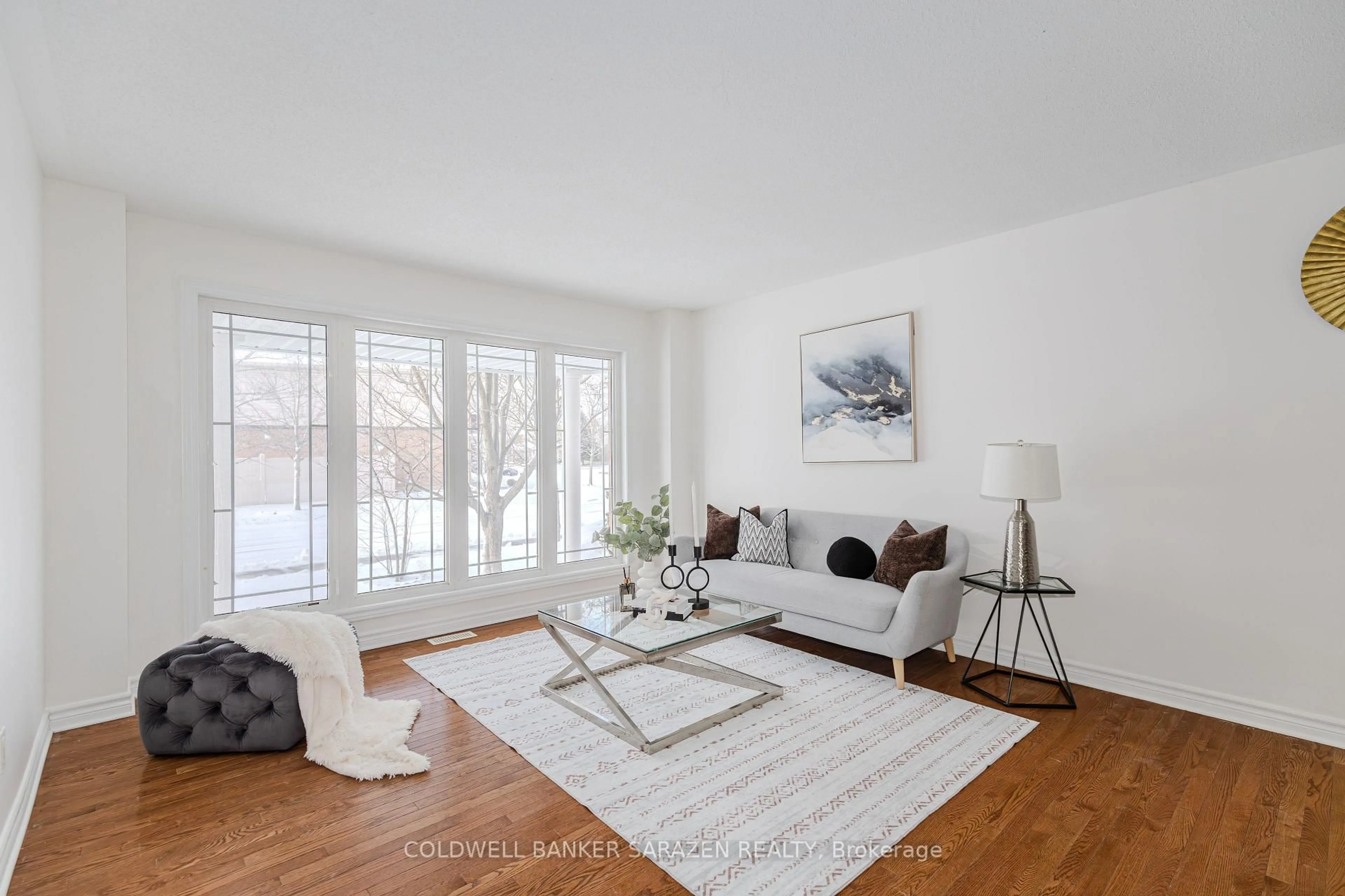 Living room with furniture, unknown for 852 Taradale Dr, Ottawa Ontario K2J 5P3