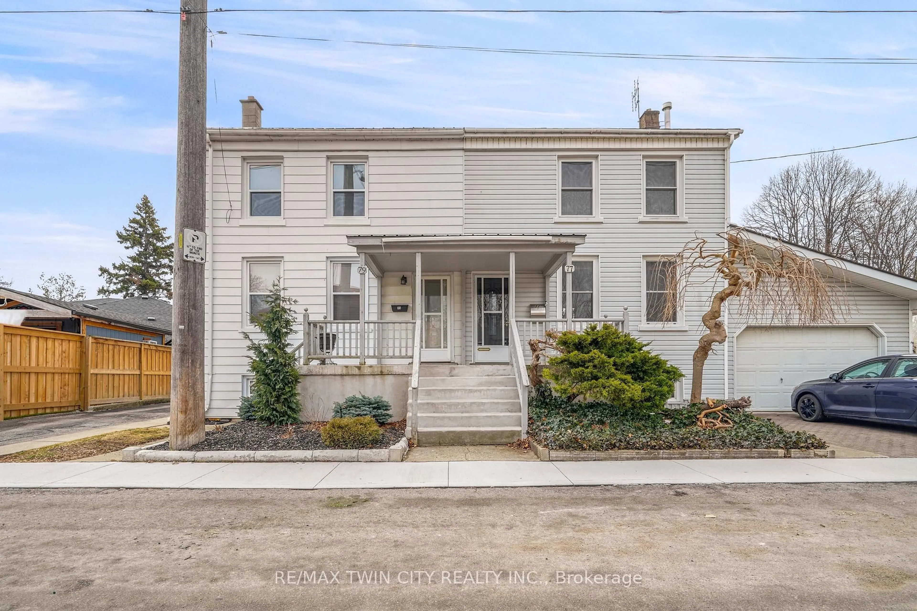 Unknown for 79 Palace St, Brantford Ontario N3T 3W8