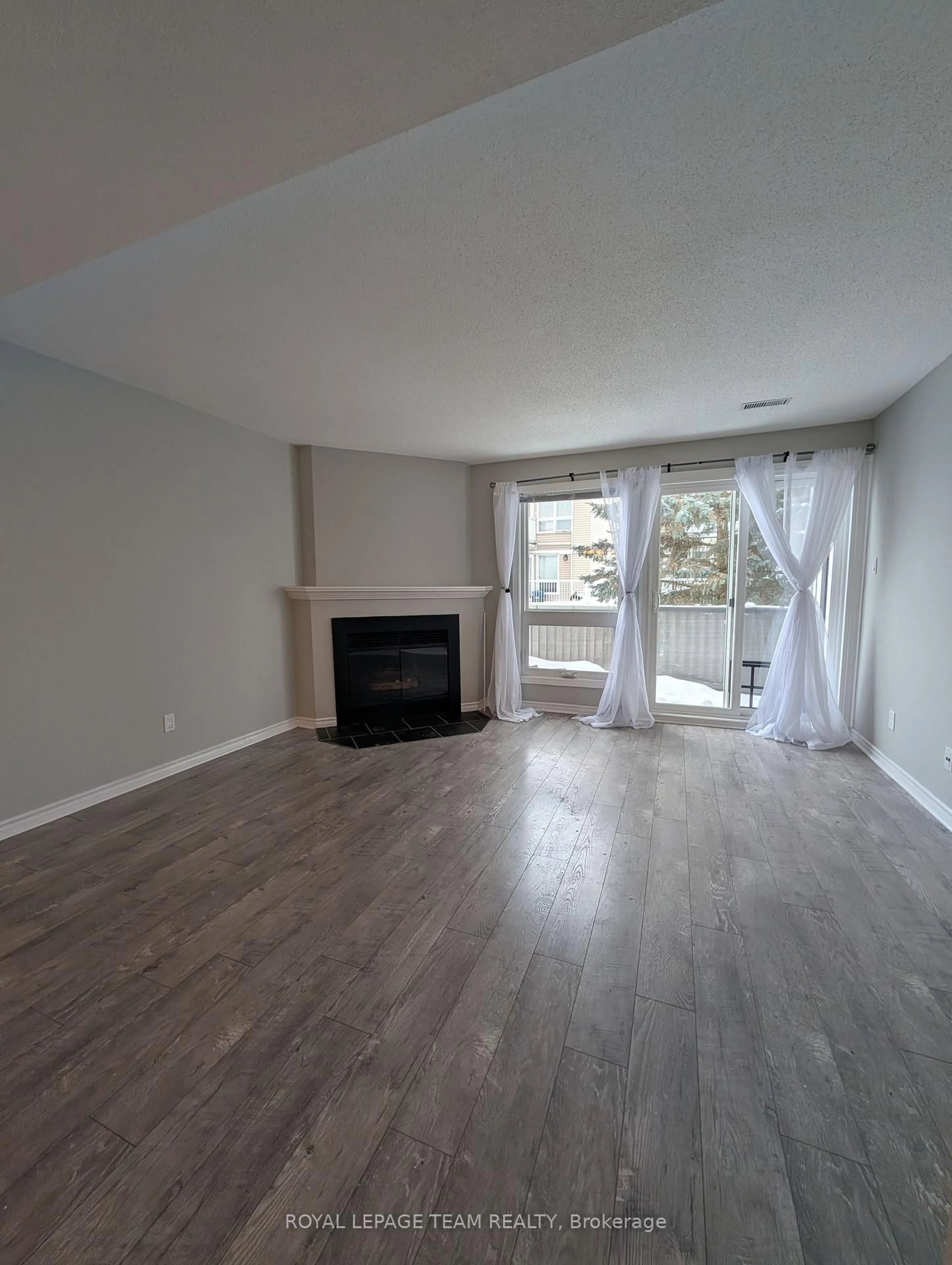 A pic of a room for 6010 Red Willow Dr #17B, Ottawa Ontario K1C 7H9