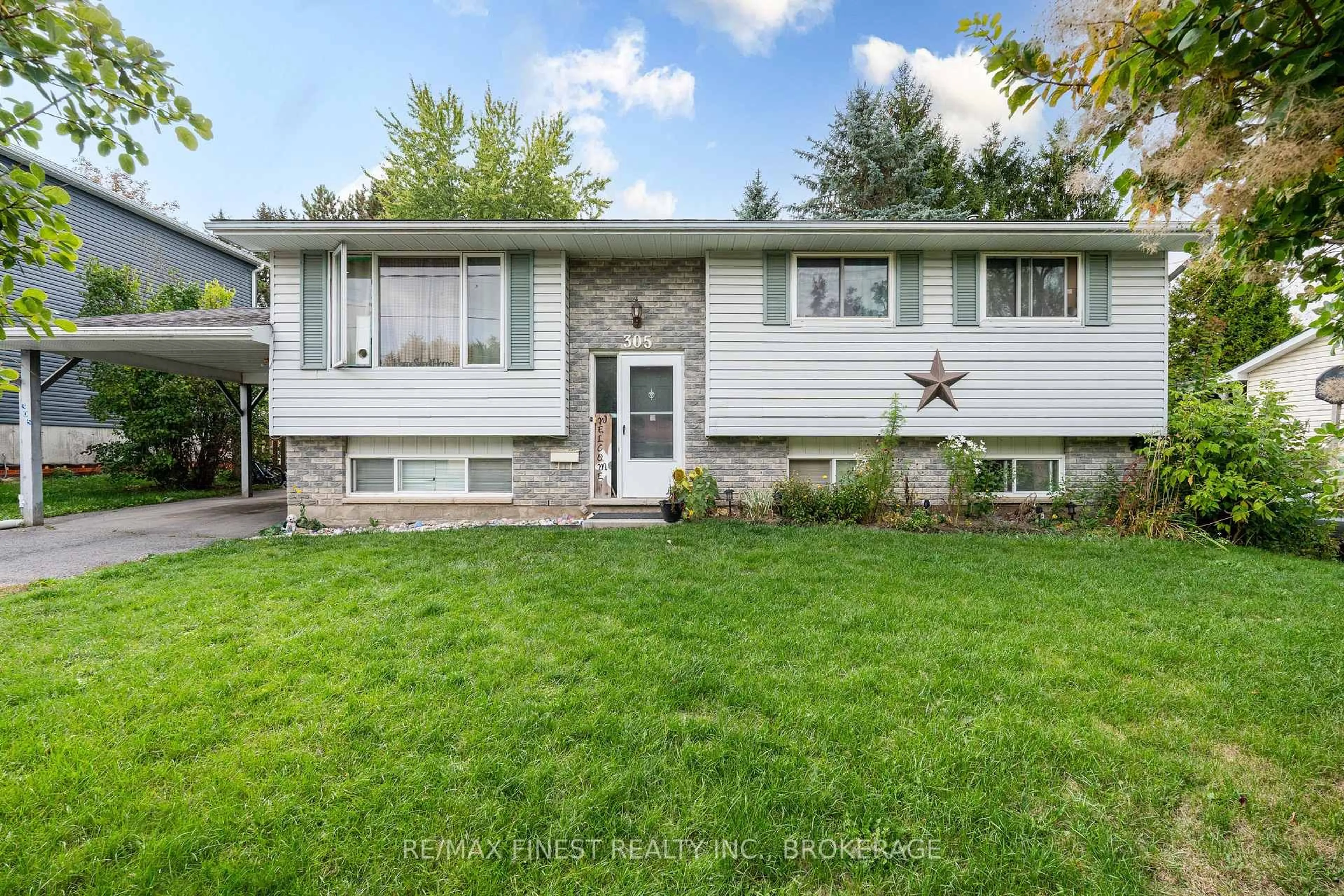 Home with vinyl exterior material, street for 305 Church St, Greater Napanee Ontario K7R 3X9