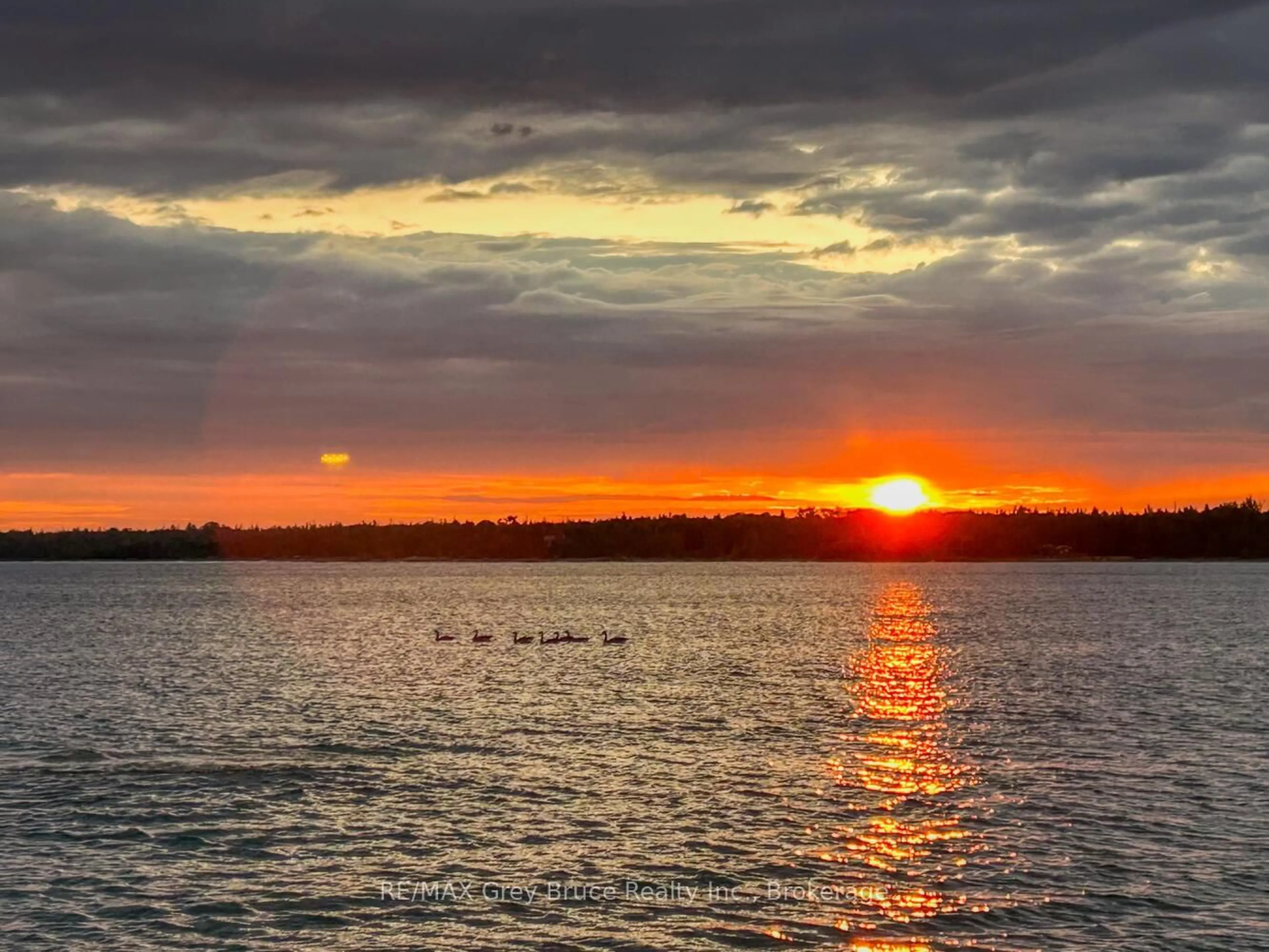 Blurry image for 205 Eagle Rd, Northern Bruce Peninsula Ontario N0H 2R0