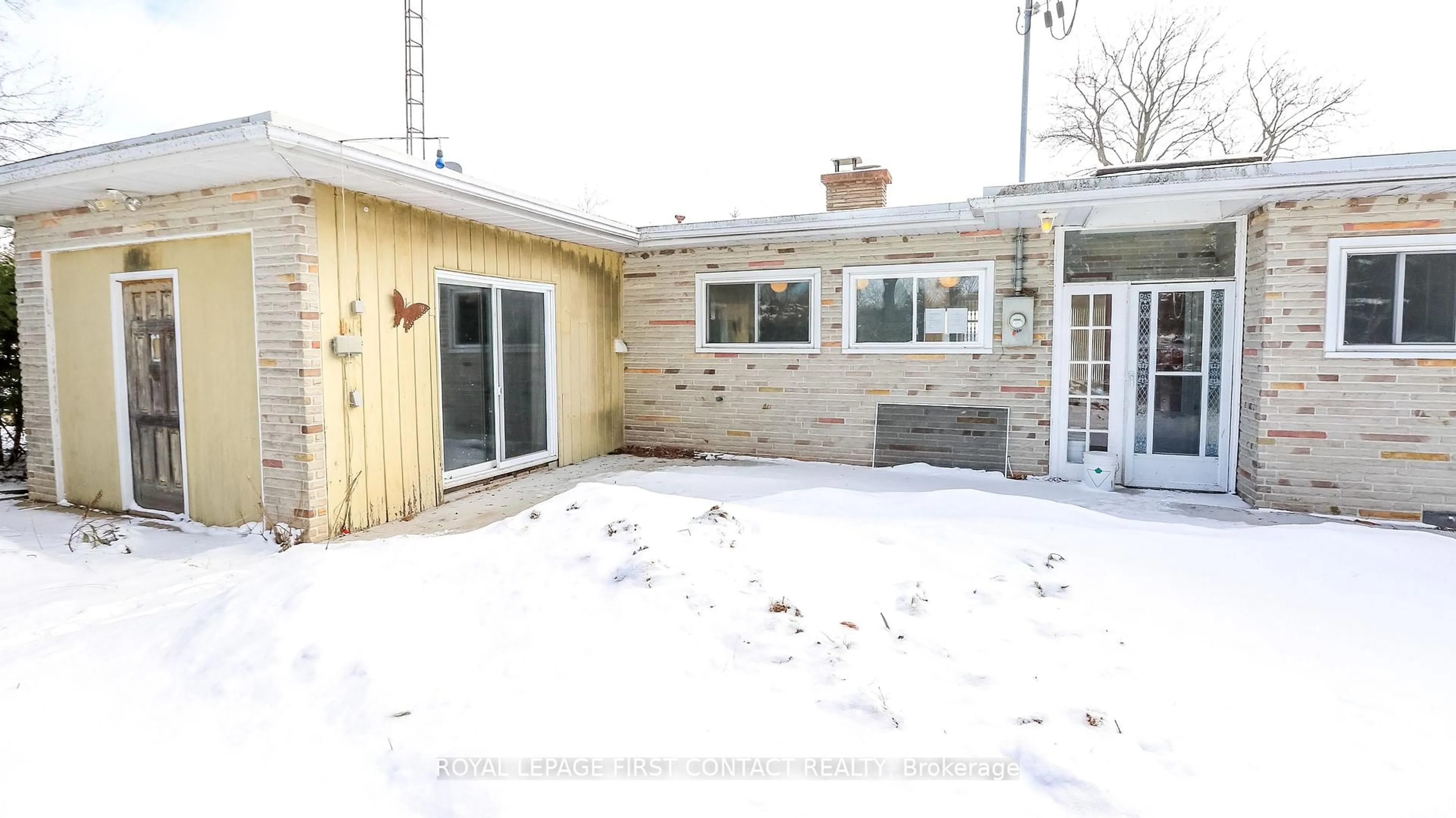 Patio, building for 21 Glassford Rd, Kawartha Lakes Ontario K0M 2C0