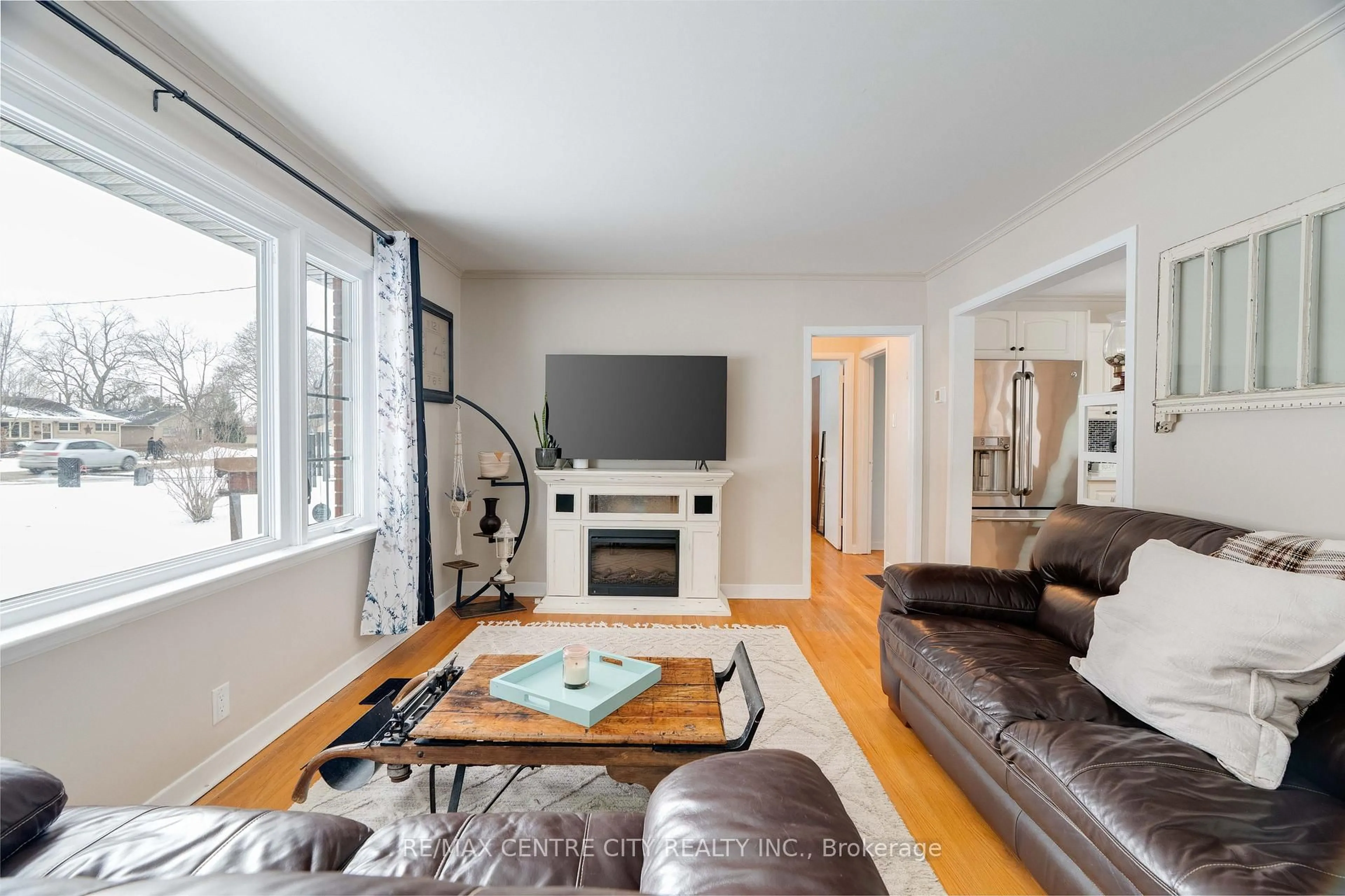 Living room with furniture, unknown for 311 Adelaide St, Strathroy-Caradoc Ontario N7G 2V9