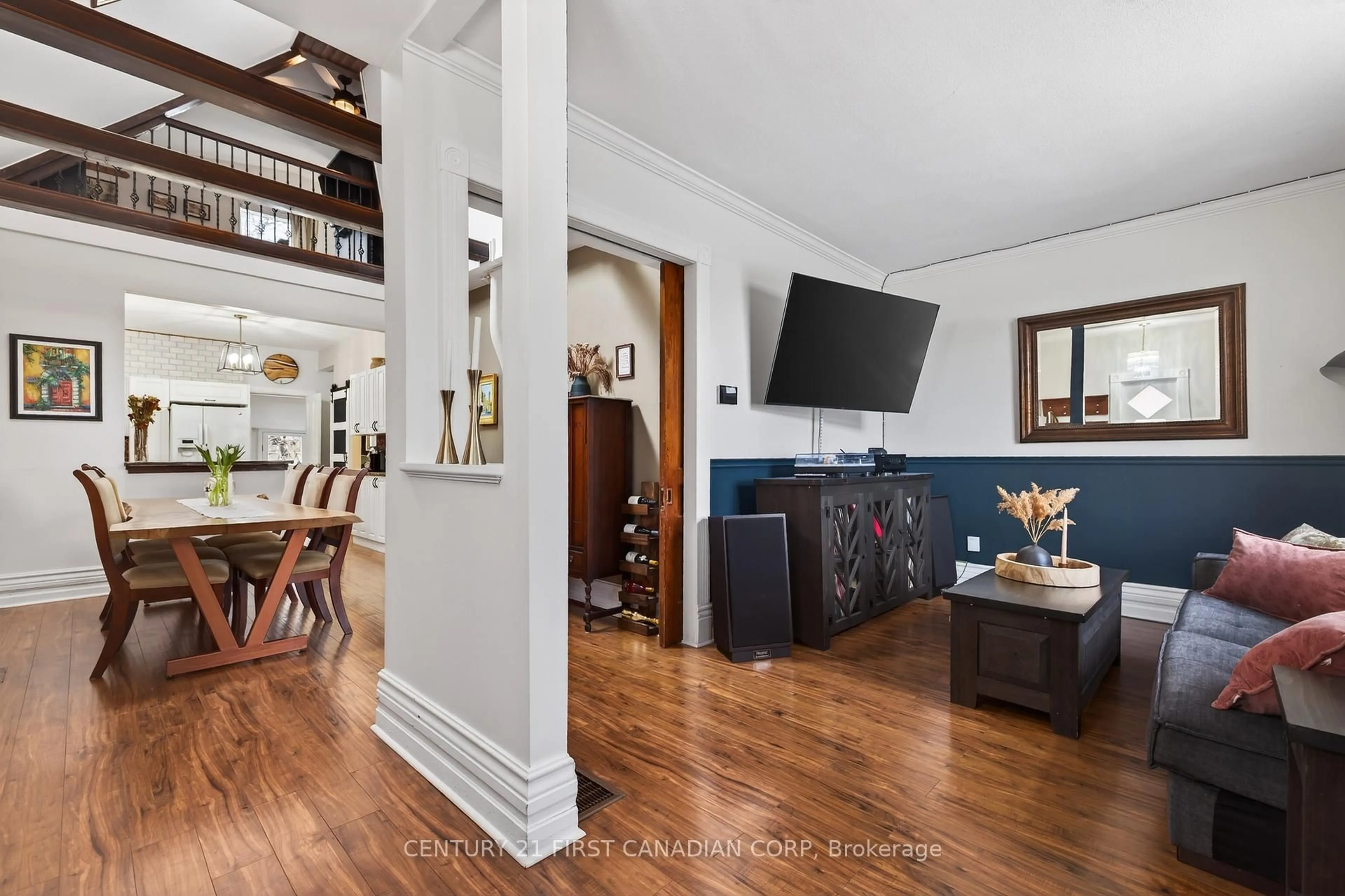 Unknown for 649 Central Ave, London East Ontario N5W 3P7