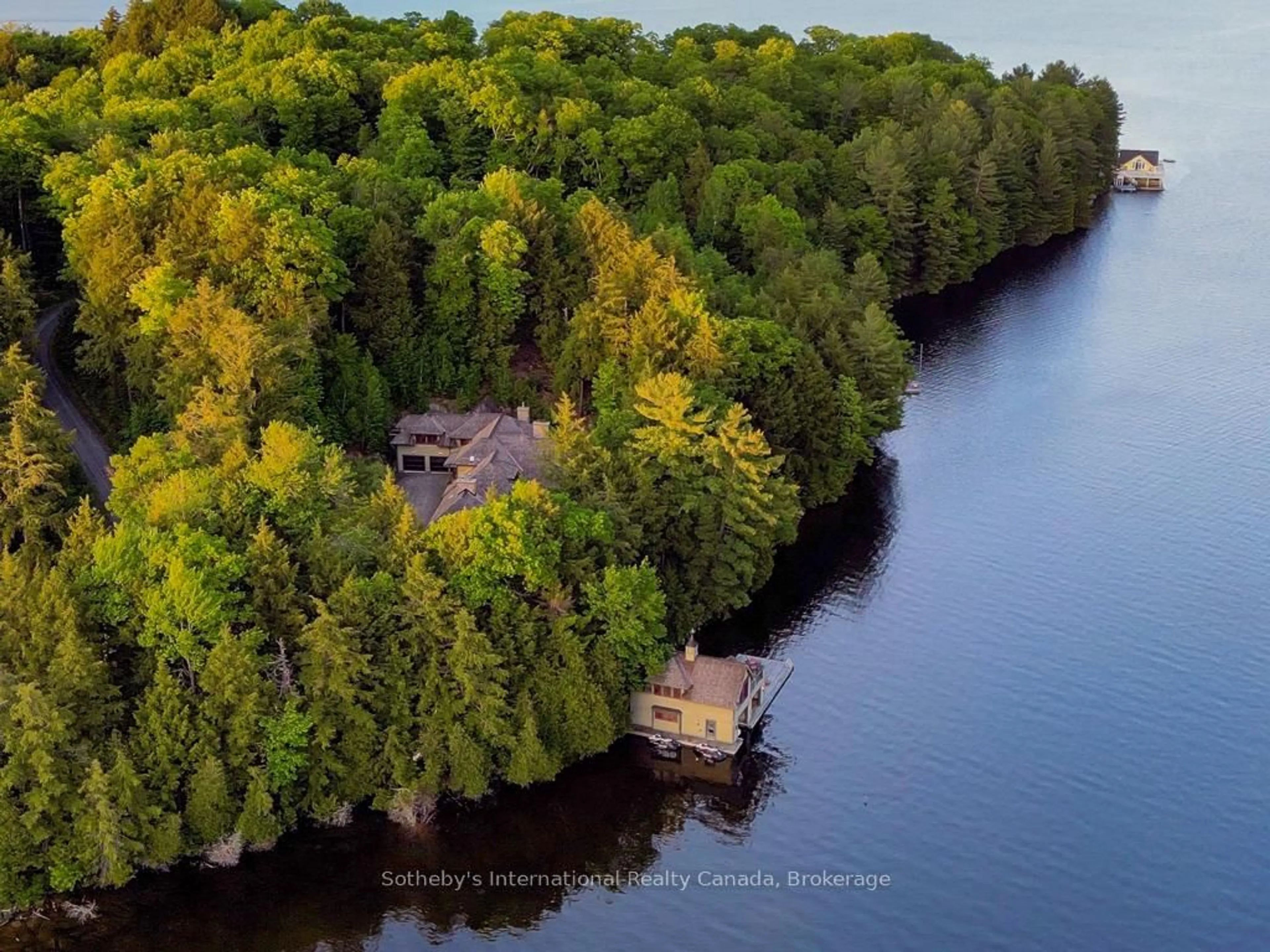 A pic from outside/outdoor area/front of a property/back of a property/a pic from drone, water/lake/river/ocean view for 4 Ditchburn Dr, Seguin Ontario P0C 1J0