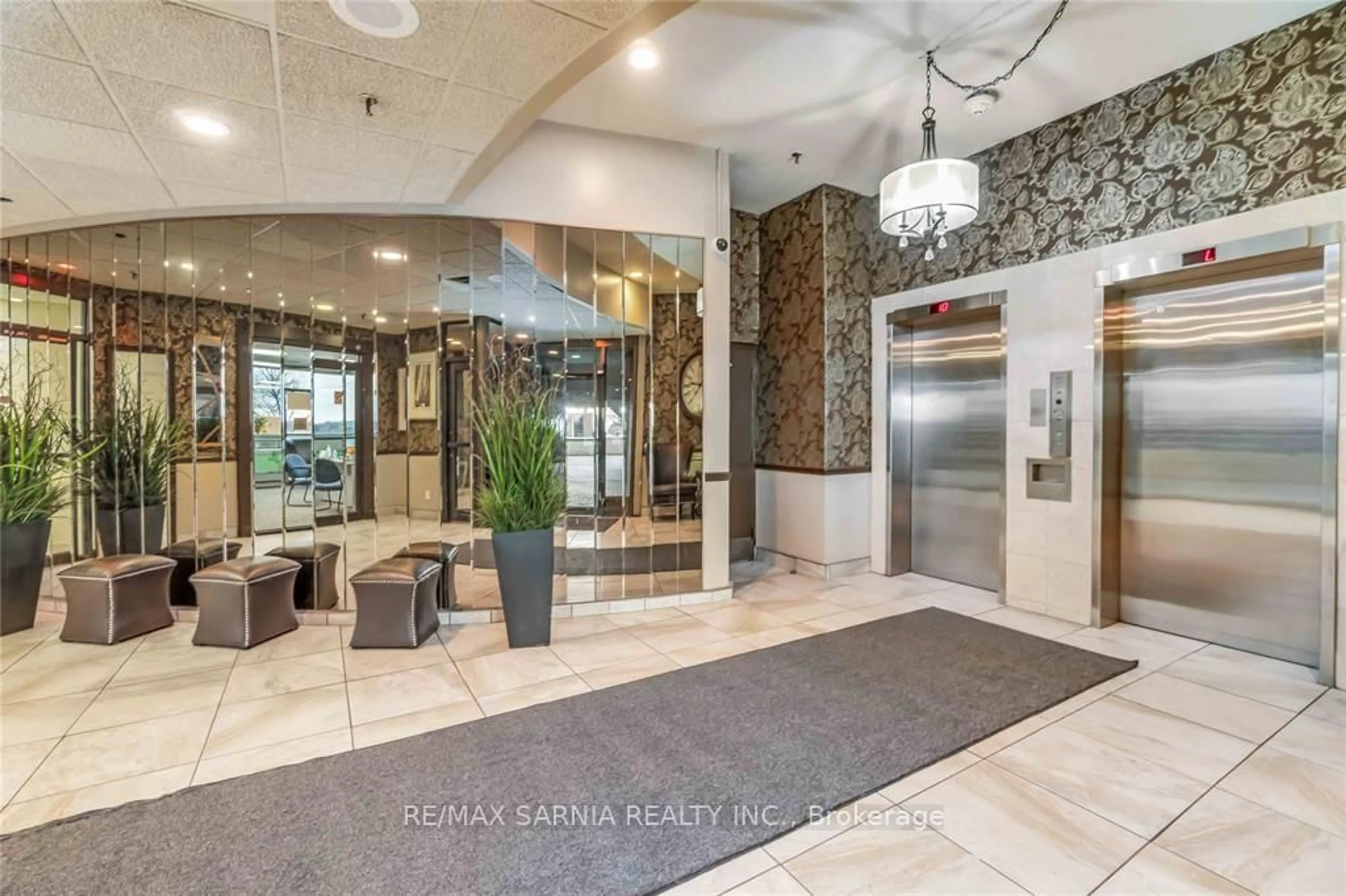 Lobby for 155 Front St #209, Sarnia Ontario N7T 7V5