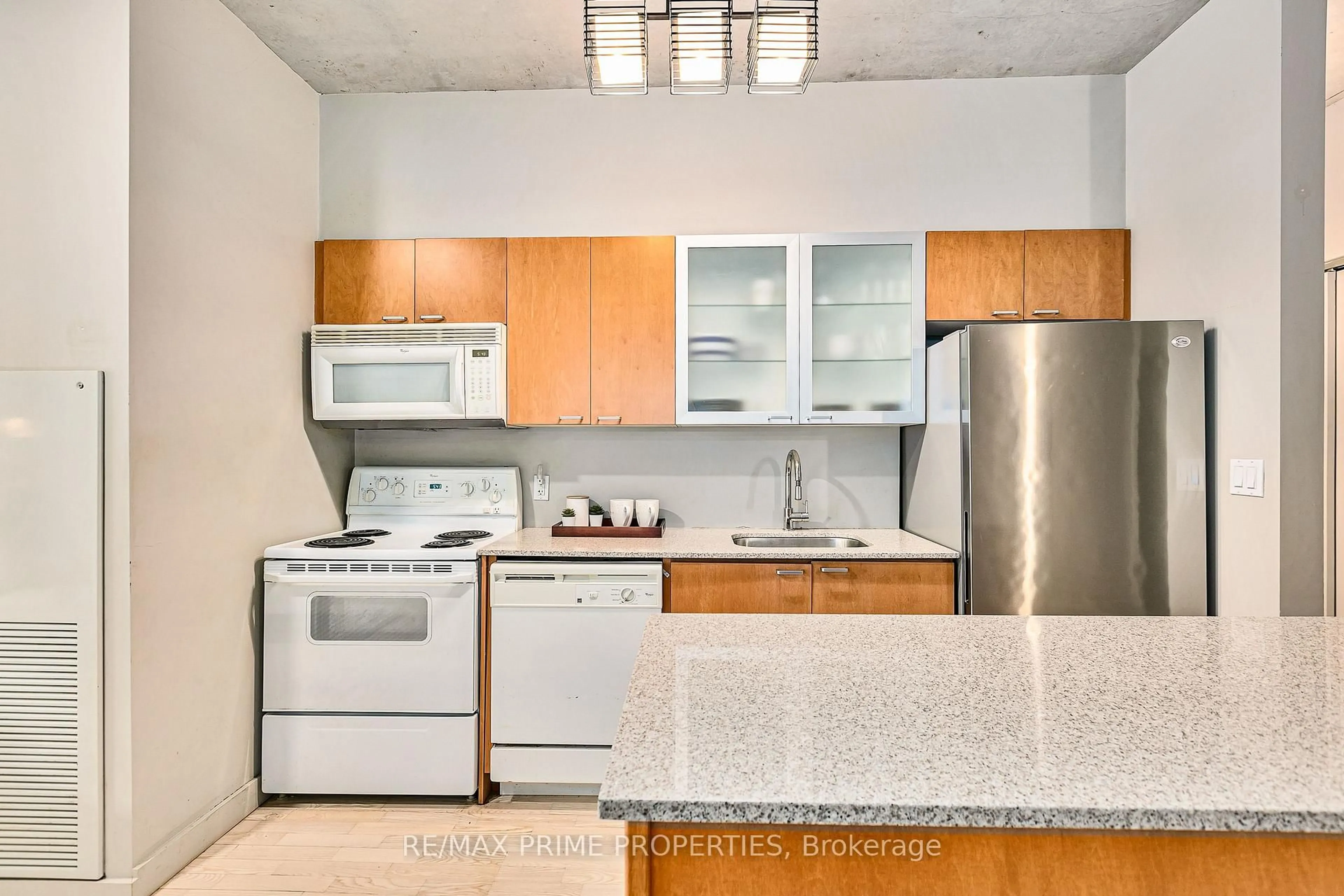 Standard kitchen, unknown for 383 Cumberland St #312, Ottawa Ontario K1N 1J7