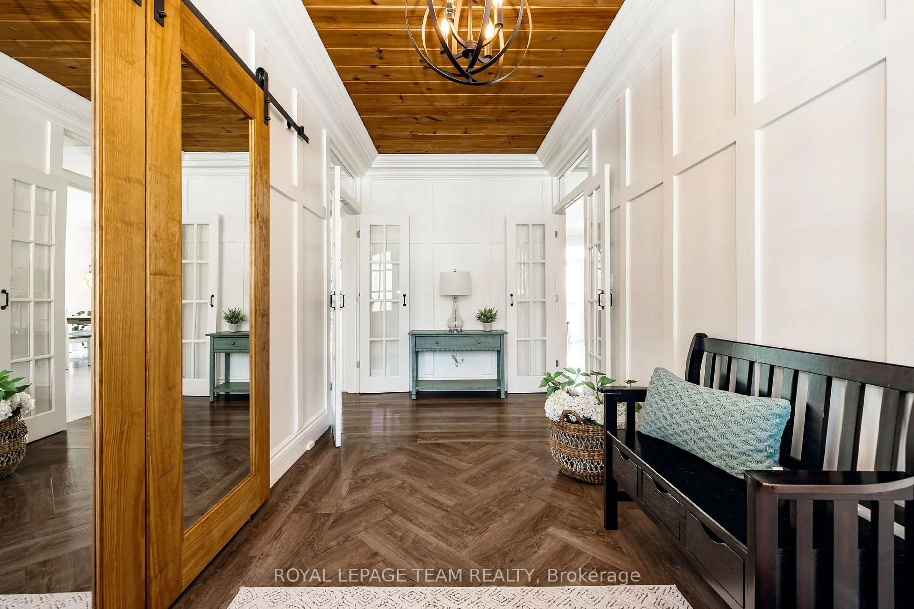 Indoor entryway for 9459 MCCUAN Rd, Carleton Place Ontario K7C 0C4