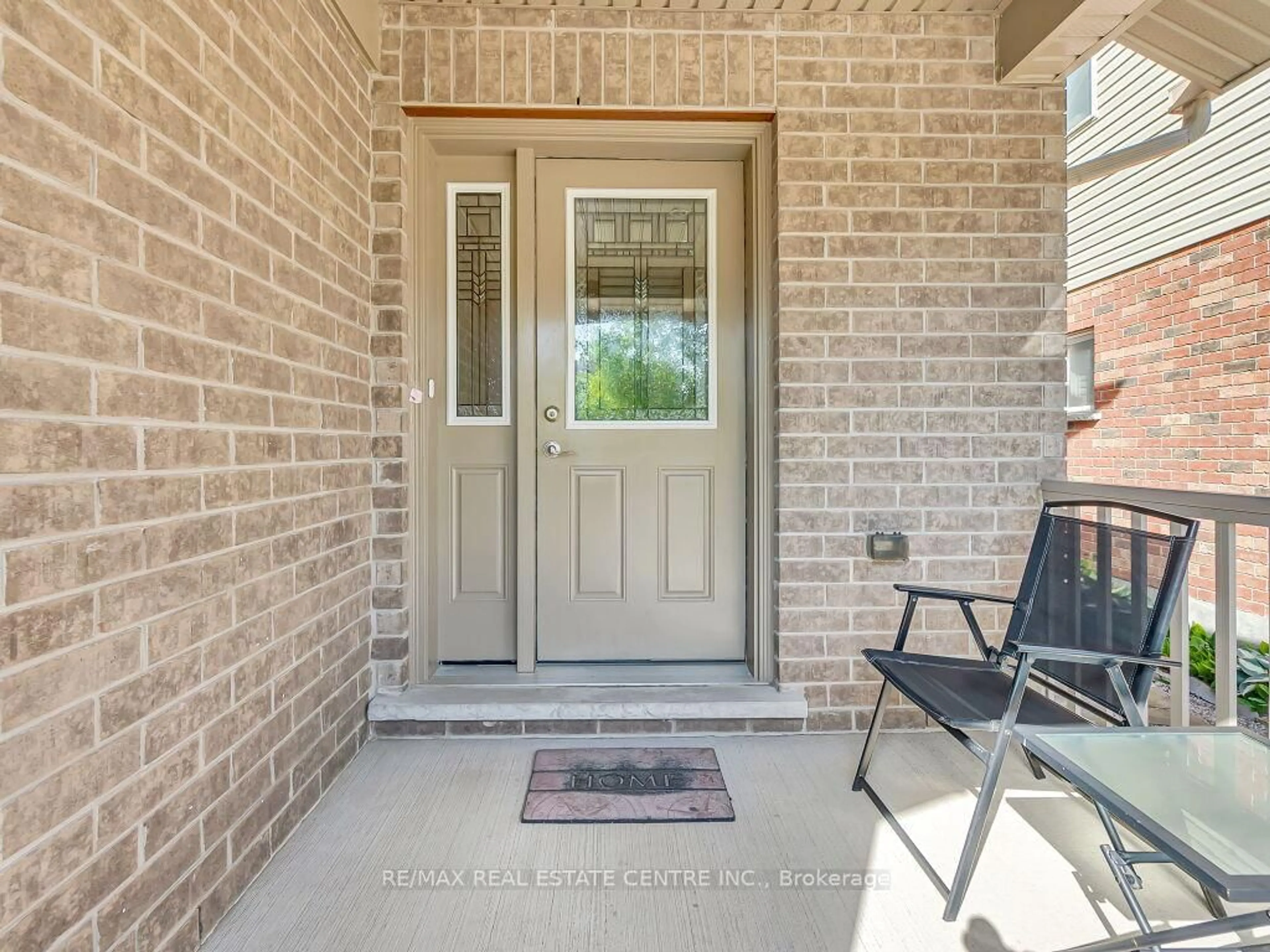Indoor entryway for 269 Goodwin Dr, Guelph Ontario N1L 0K1