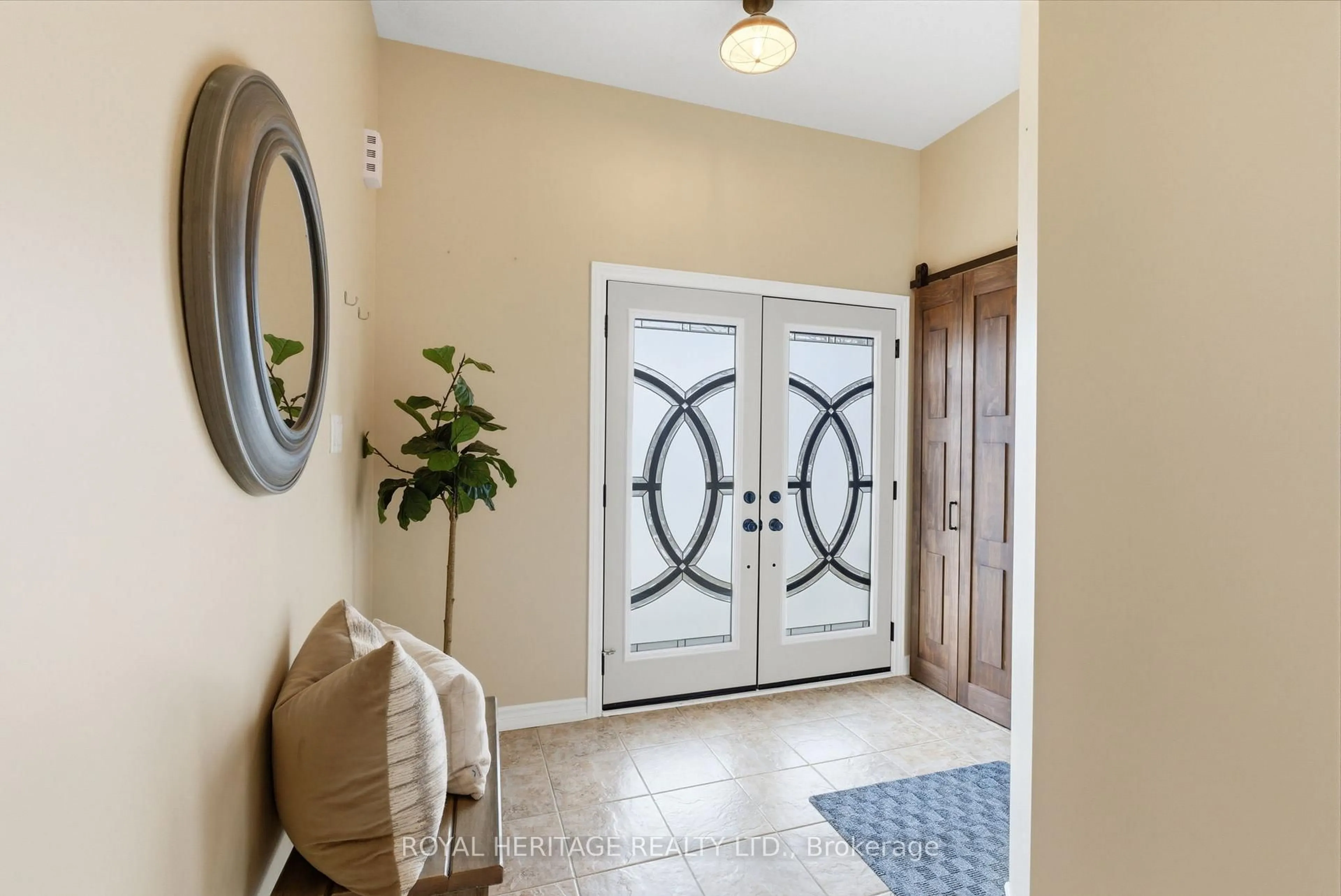 Indoor entryway for 503 Wansbrough Way, Shelburne Ontario L9V 2S6