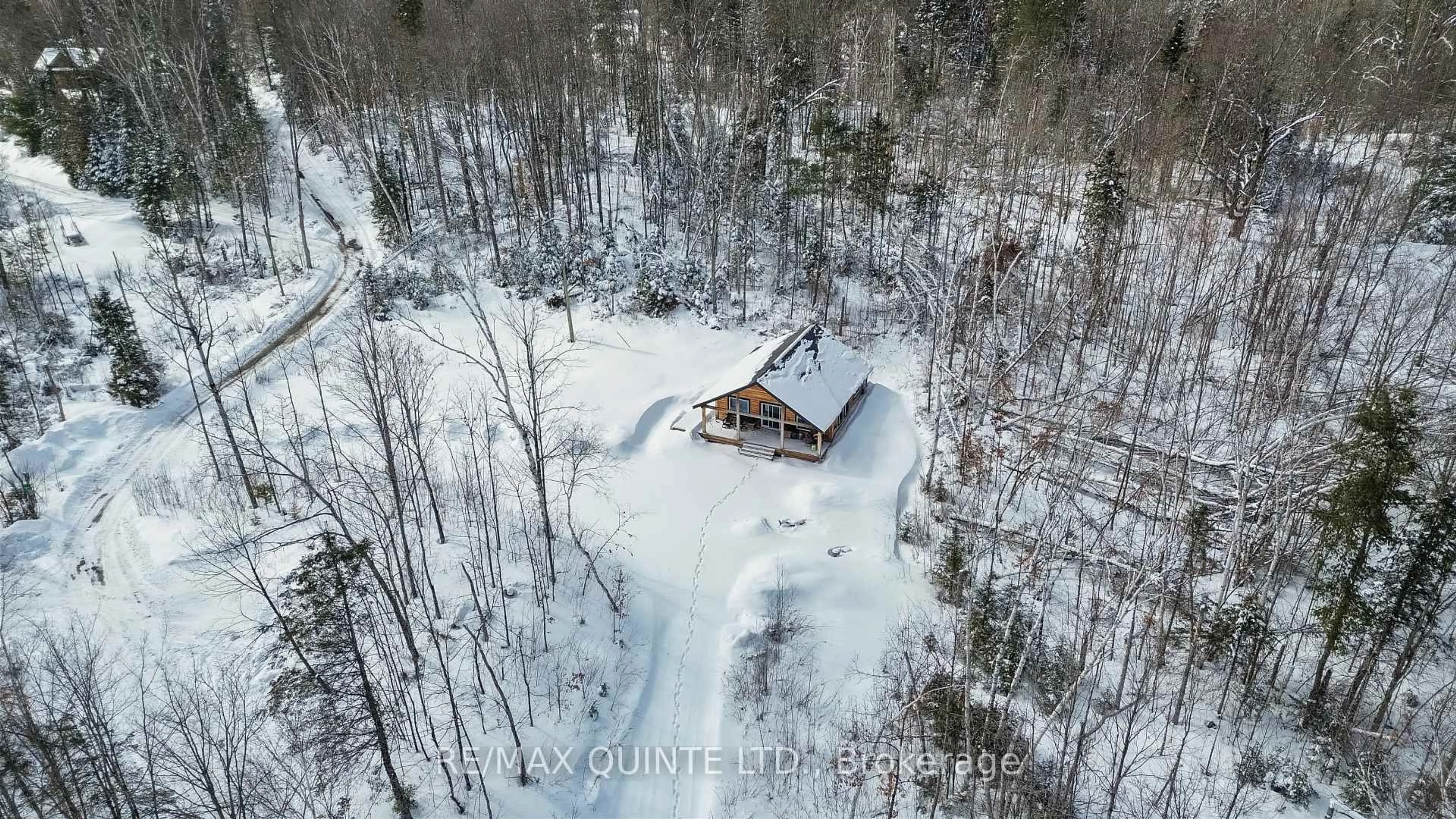 A pic from outside/outdoor area/front of a property/back of a property/a pic from drone, building for 34 Elm Lane, Hastings Ontario K0L 1W0