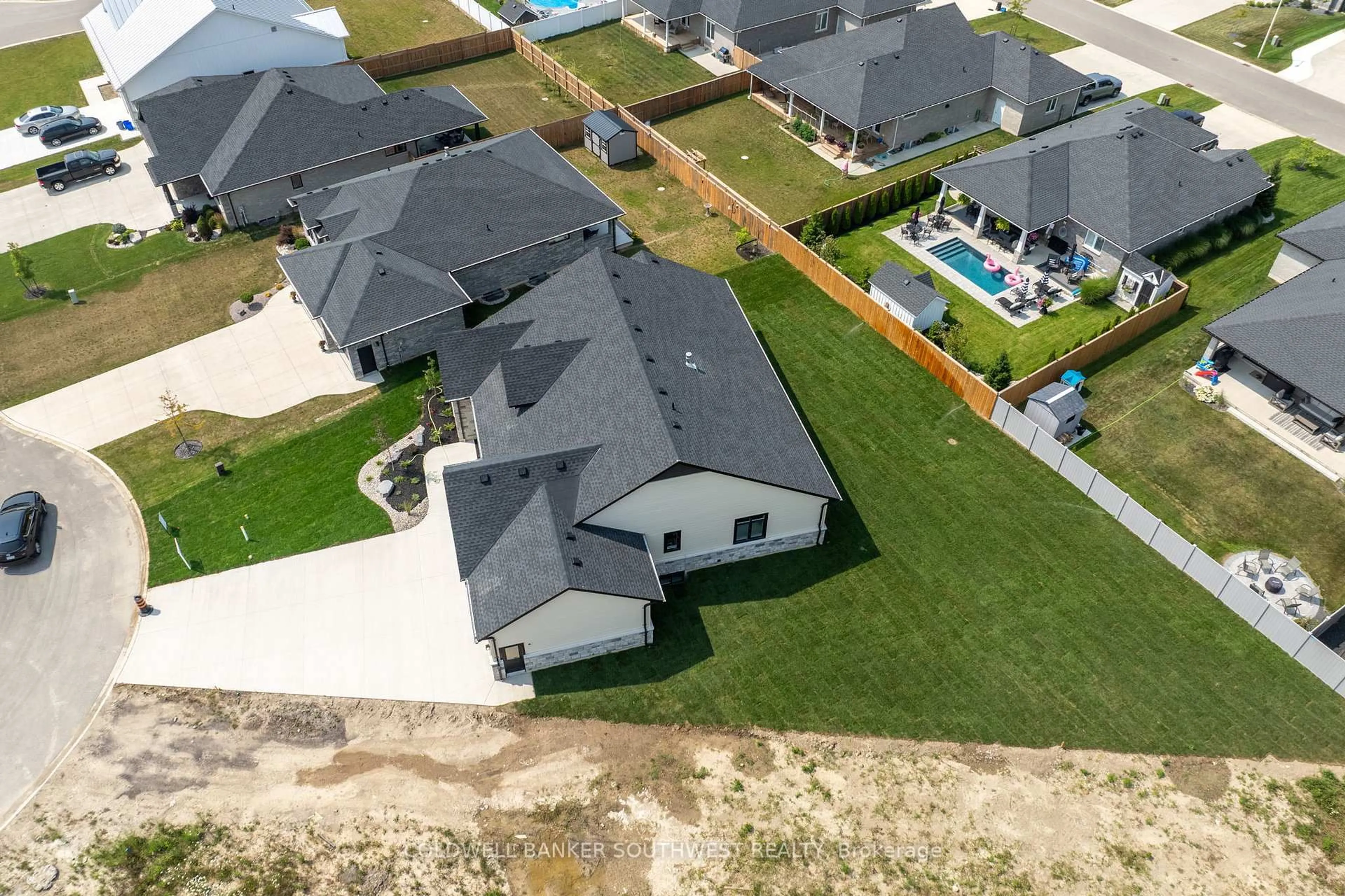 A pic from outside/outdoor area/front of a property/back of a property/a pic from drone, street for 6755 Griffin Dr, Plympton-Wyoming Ontario N0N 1E0