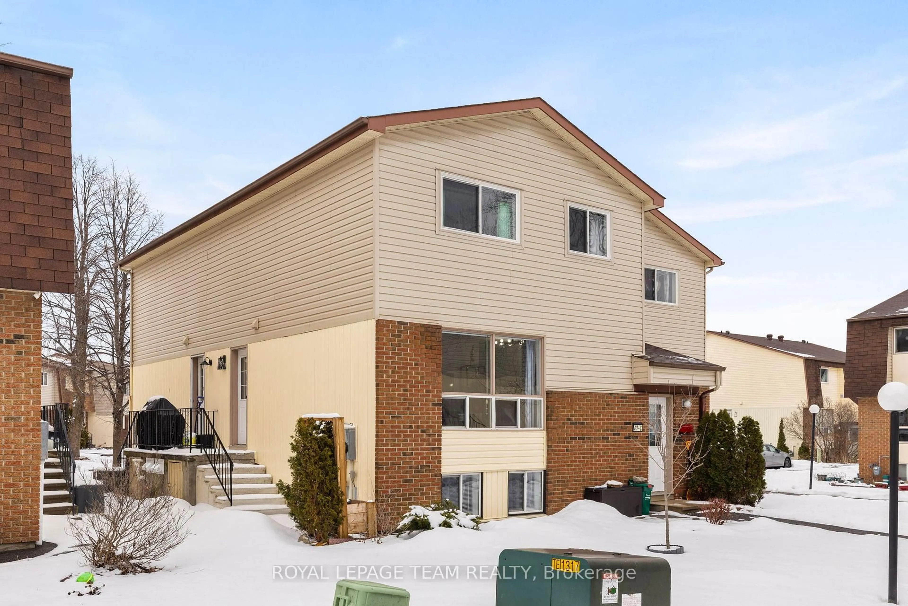 Patio, unknown for 41 Forester Cres #C, Ottawa Ontario K2H 8Y3