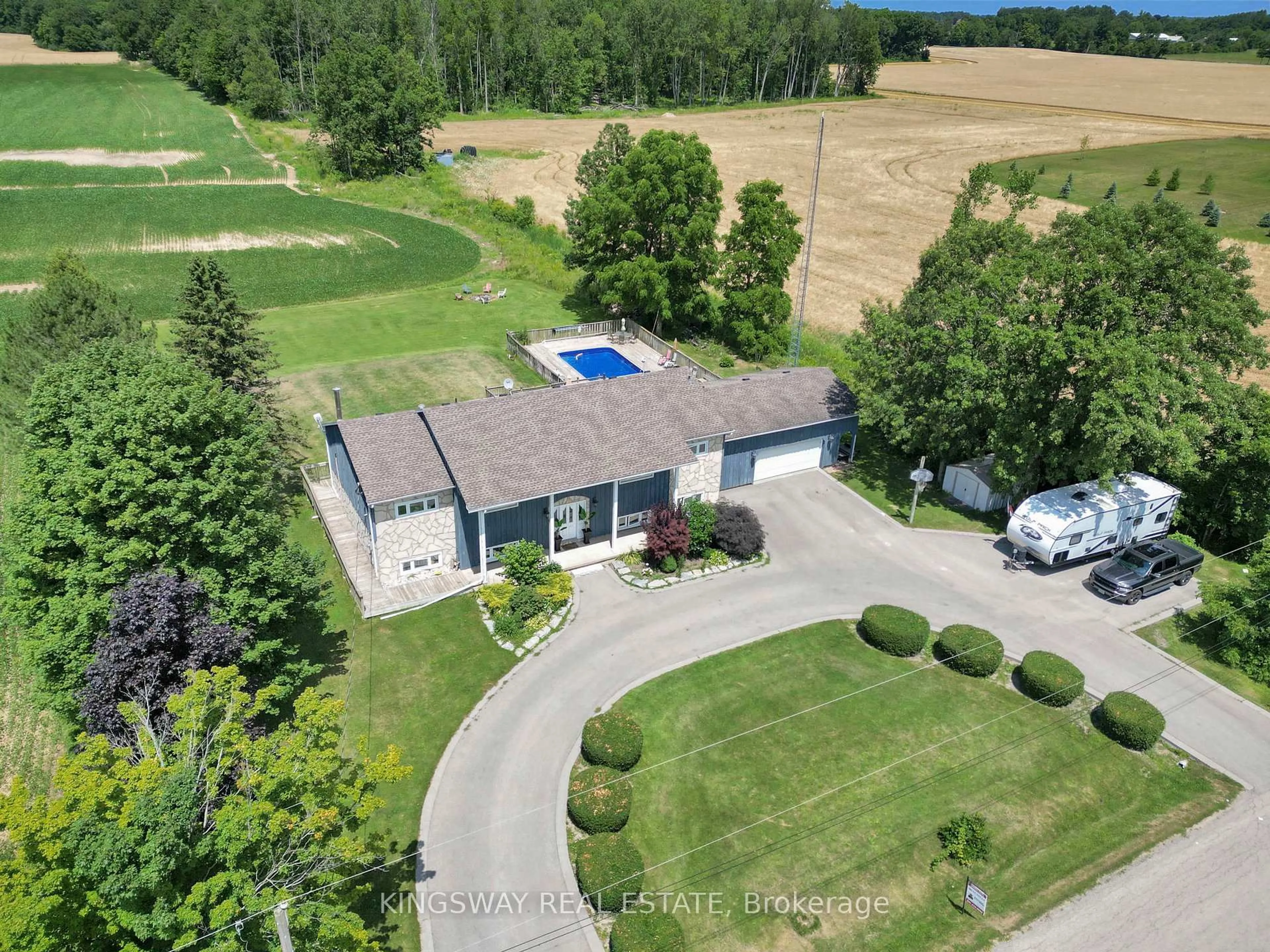 A pic from outside/outdoor area/front of a property/back of a property/a pic from drone, unknown for 2529 Norman Rd, Hamilton Ontario N0B 1L0