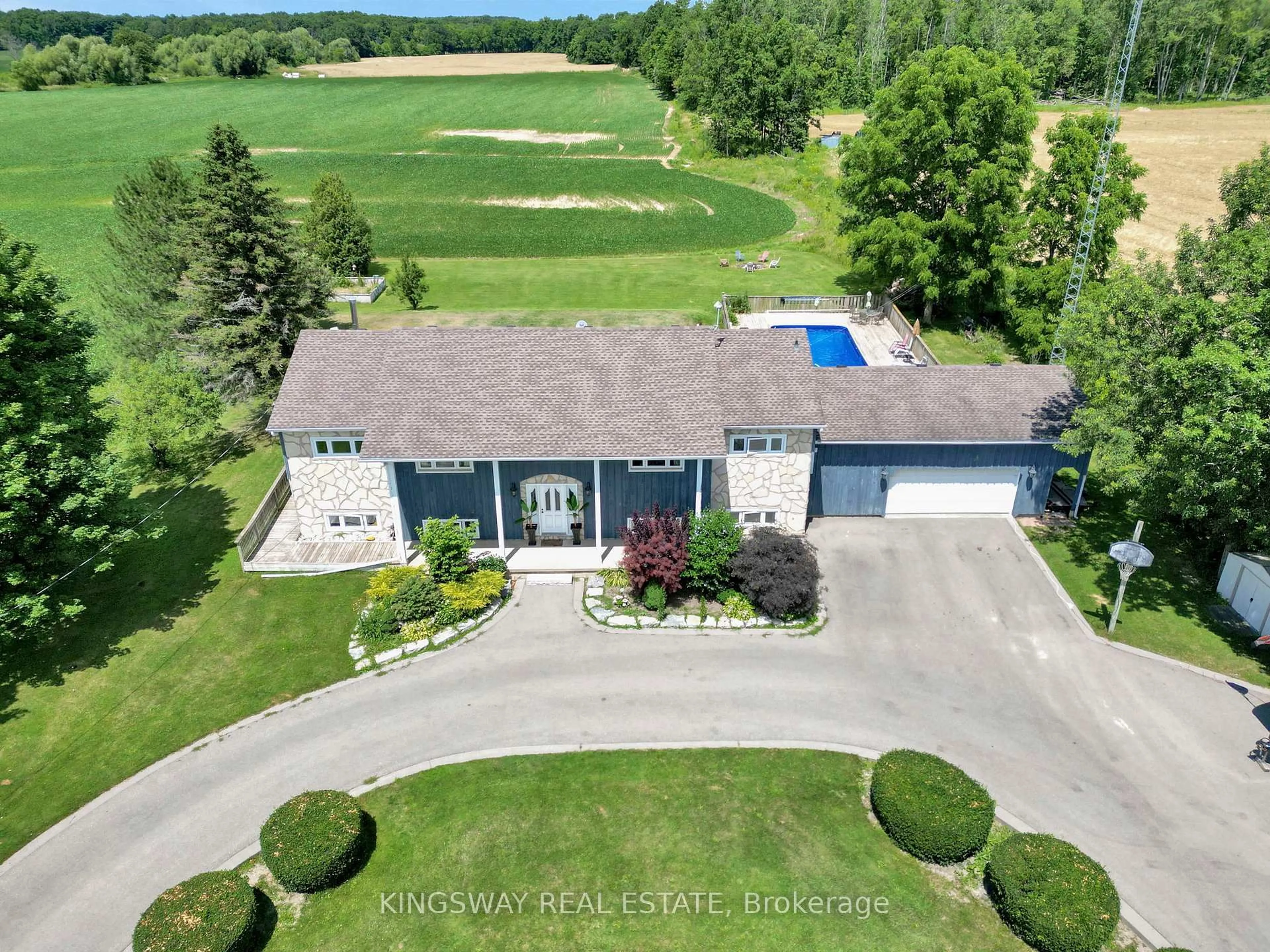 A pic from outside/outdoor area/front of a property/back of a property/a pic from drone, water/lake/river/ocean view for 2529 Norman Rd, Hamilton Ontario N0B 1L0