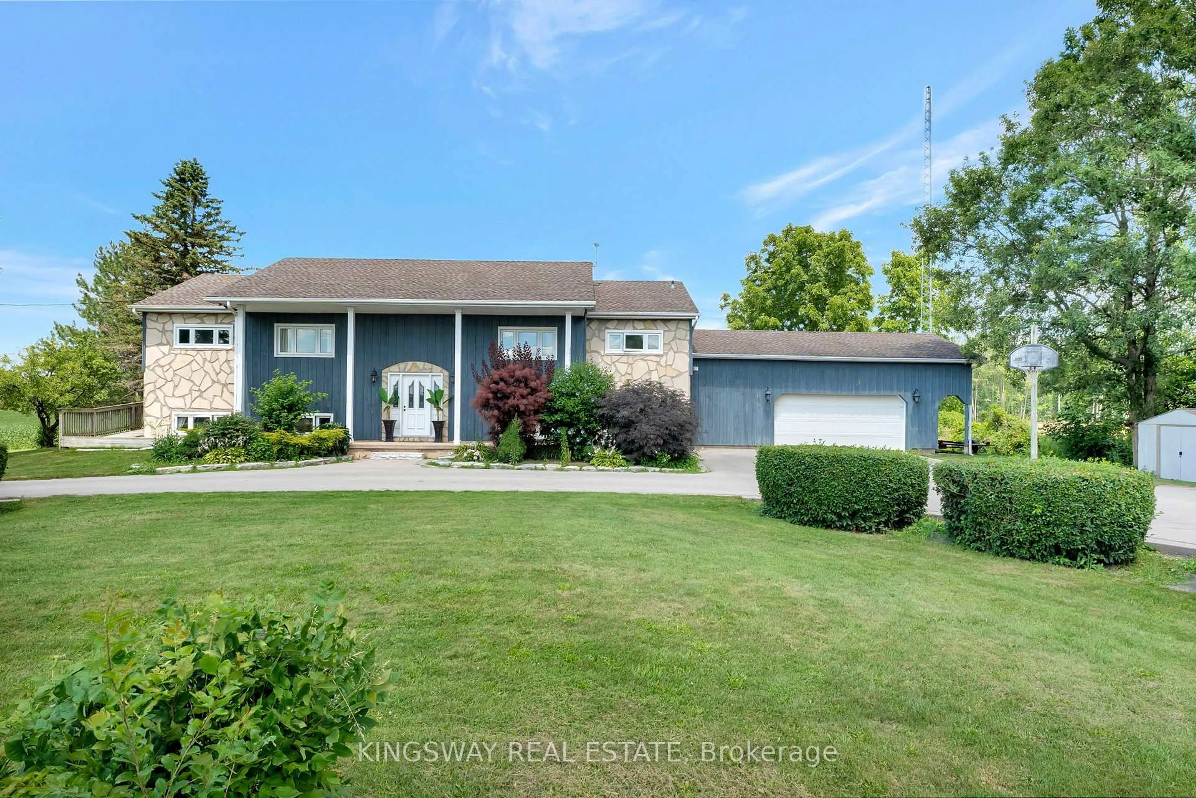 A pic from outside/outdoor area/front of a property/back of a property/a pic from drone, unknown for 2529 Norman Rd, Hamilton Ontario N0B 1L0