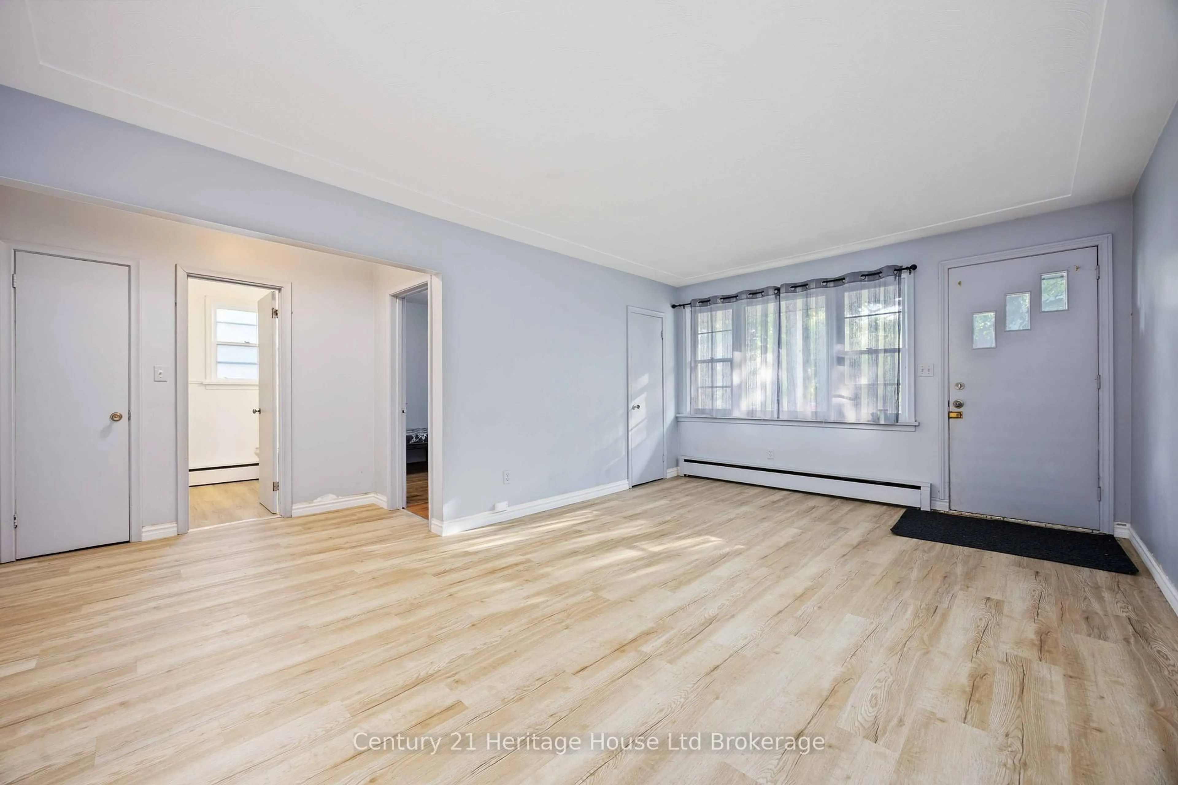 A pic of a room for 115 Sutton St, Sarnia Ontario N7T 3S4