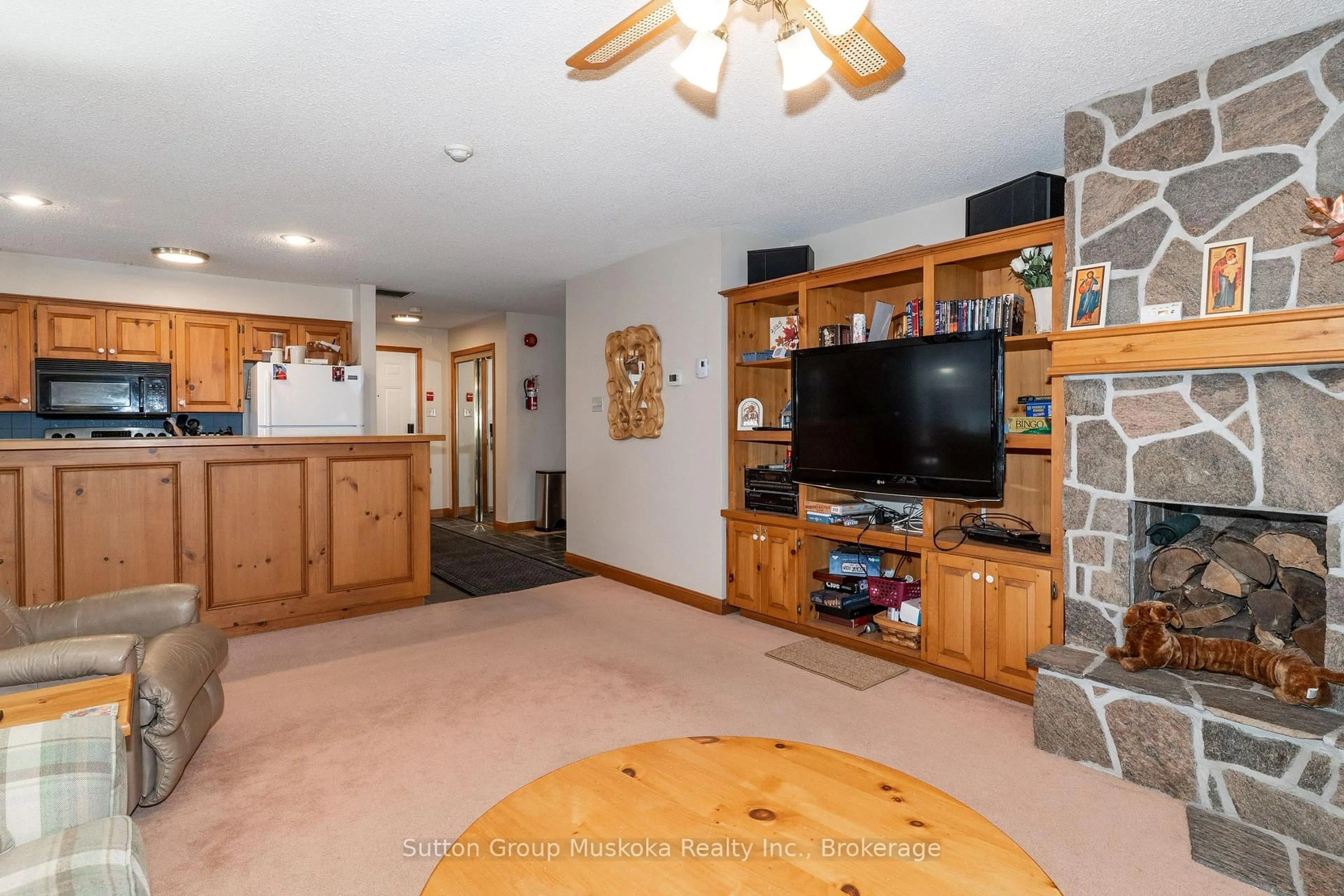 Unknown for 22-102 Oakridge - Deerhurst Resort Dr, Huntsville Ontario P1H 2E8