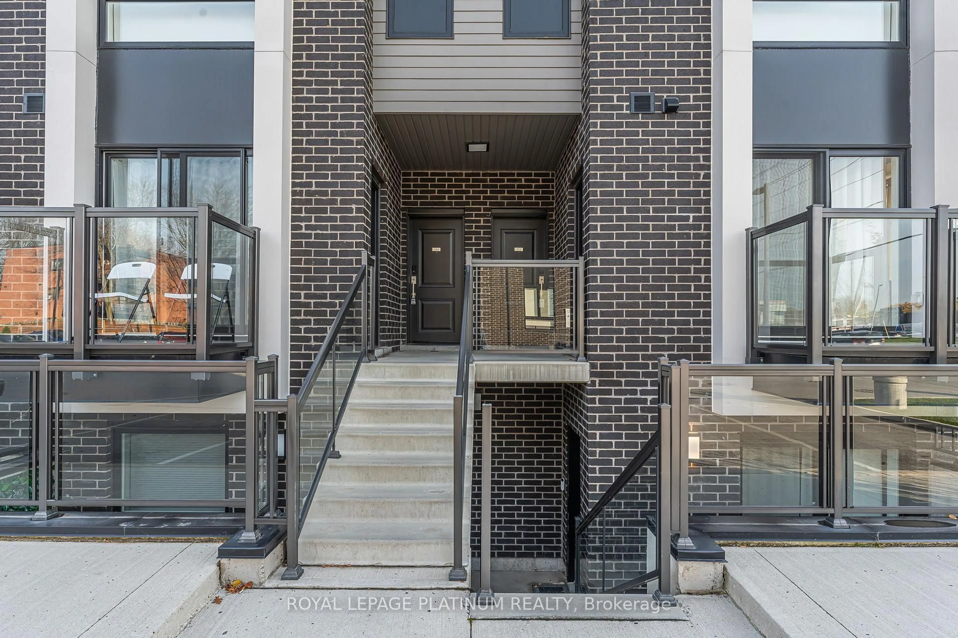 Unknown for 6065 MCLEOD Rd #213, Niagara Falls Ontario L2G 0Z7