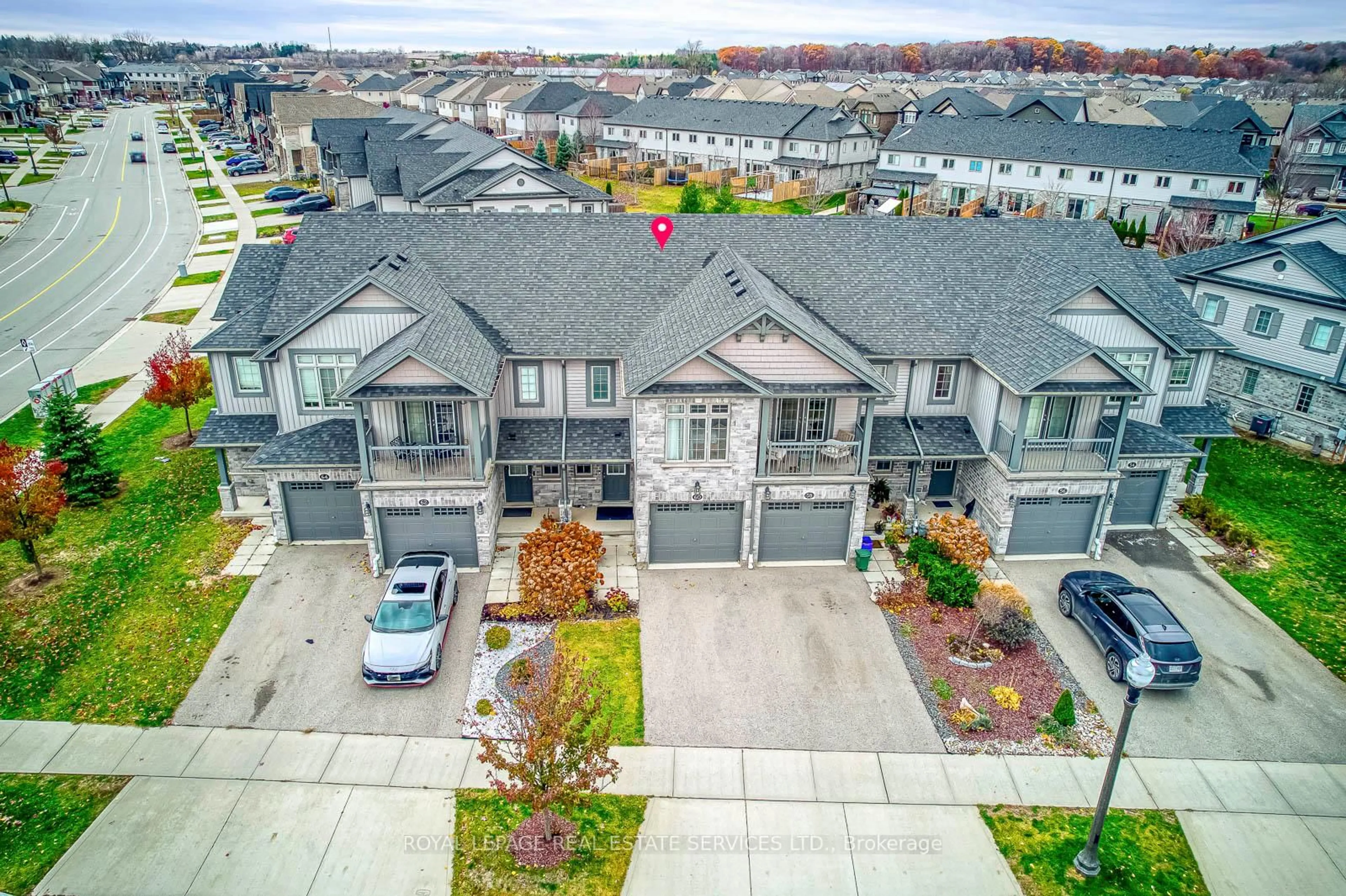 A pic from outside/outdoor area/front of a property/back of a property/a pic from drone, unknown for 60 Netherwood Rd, Kitchener Ontario L2P 0E4