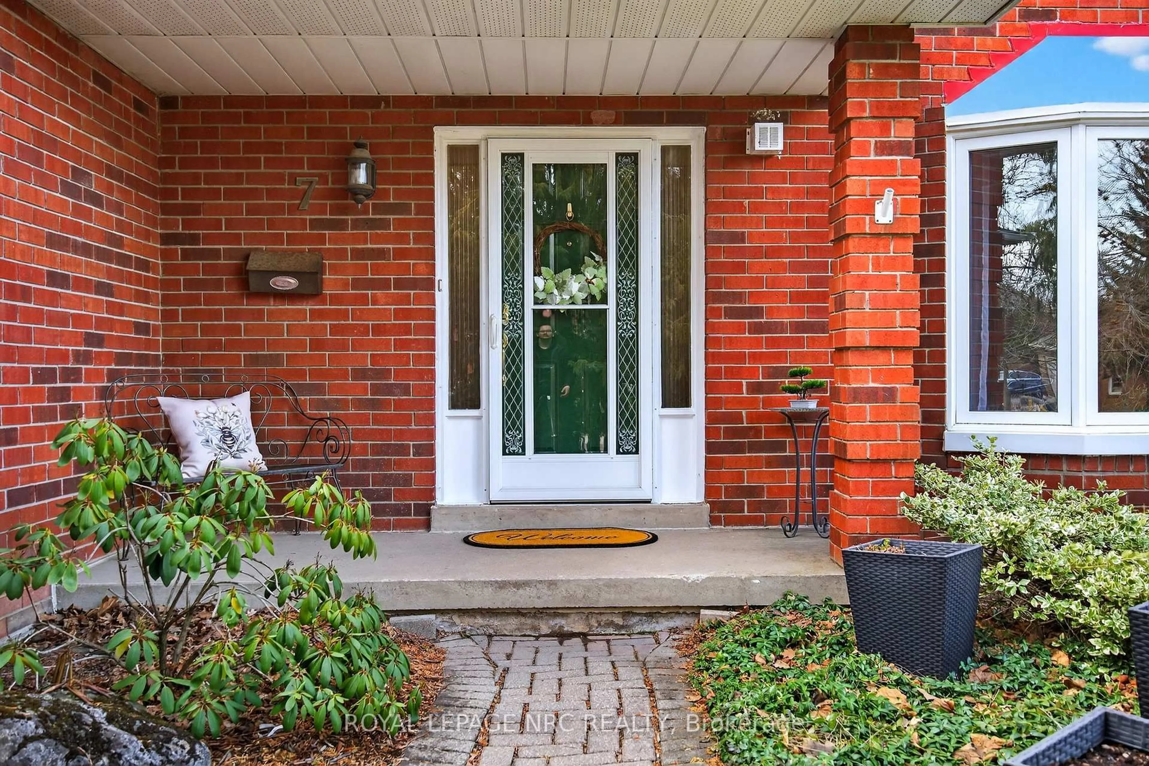 Home with brick exterior material, street for 7 Barbican Tr, St. Catharines Ontario L2T 4A1