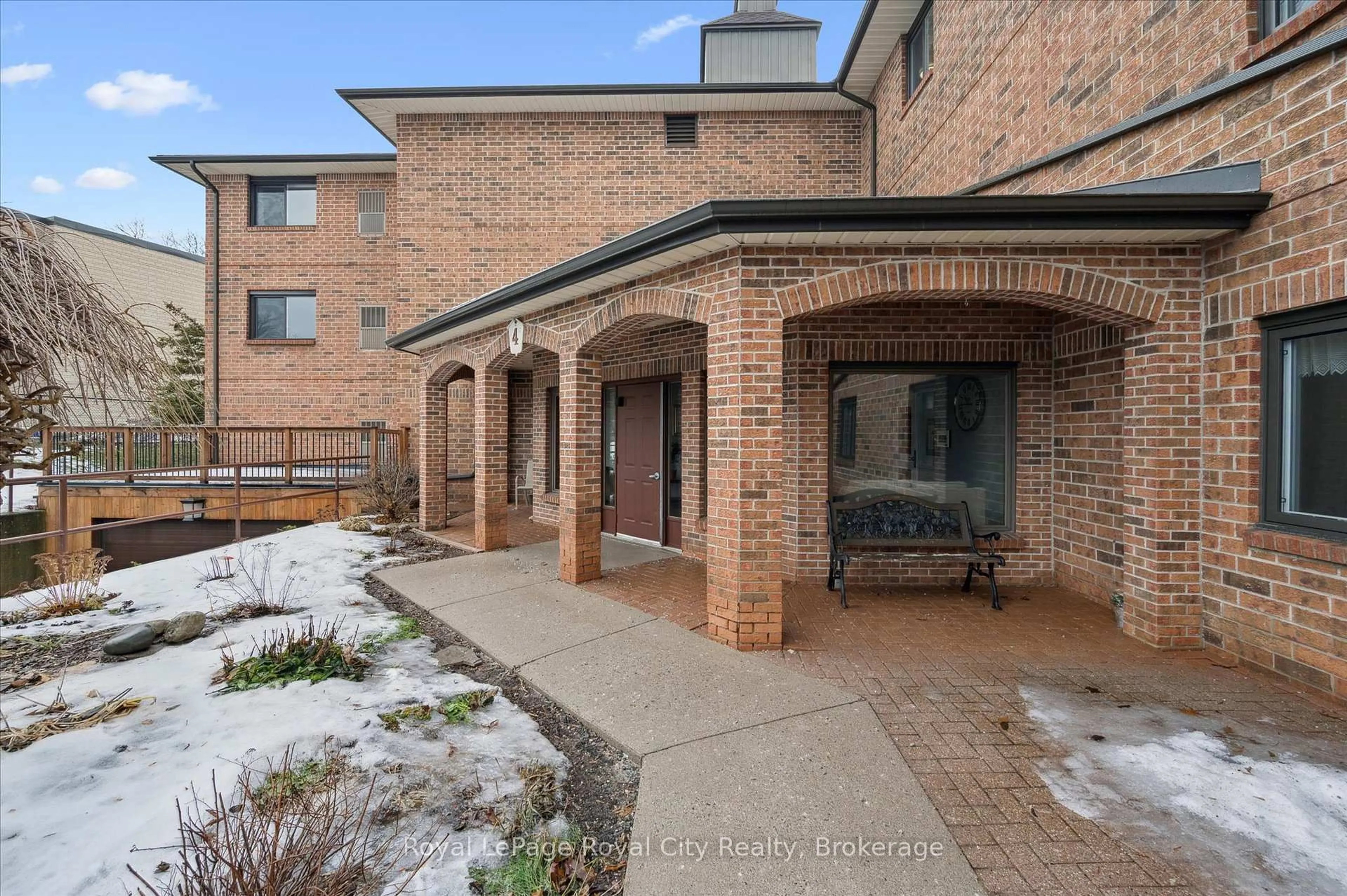 Home with brick exterior material, unknown for 4 Albert St #206, Cambridge Ontario N1R 3M4