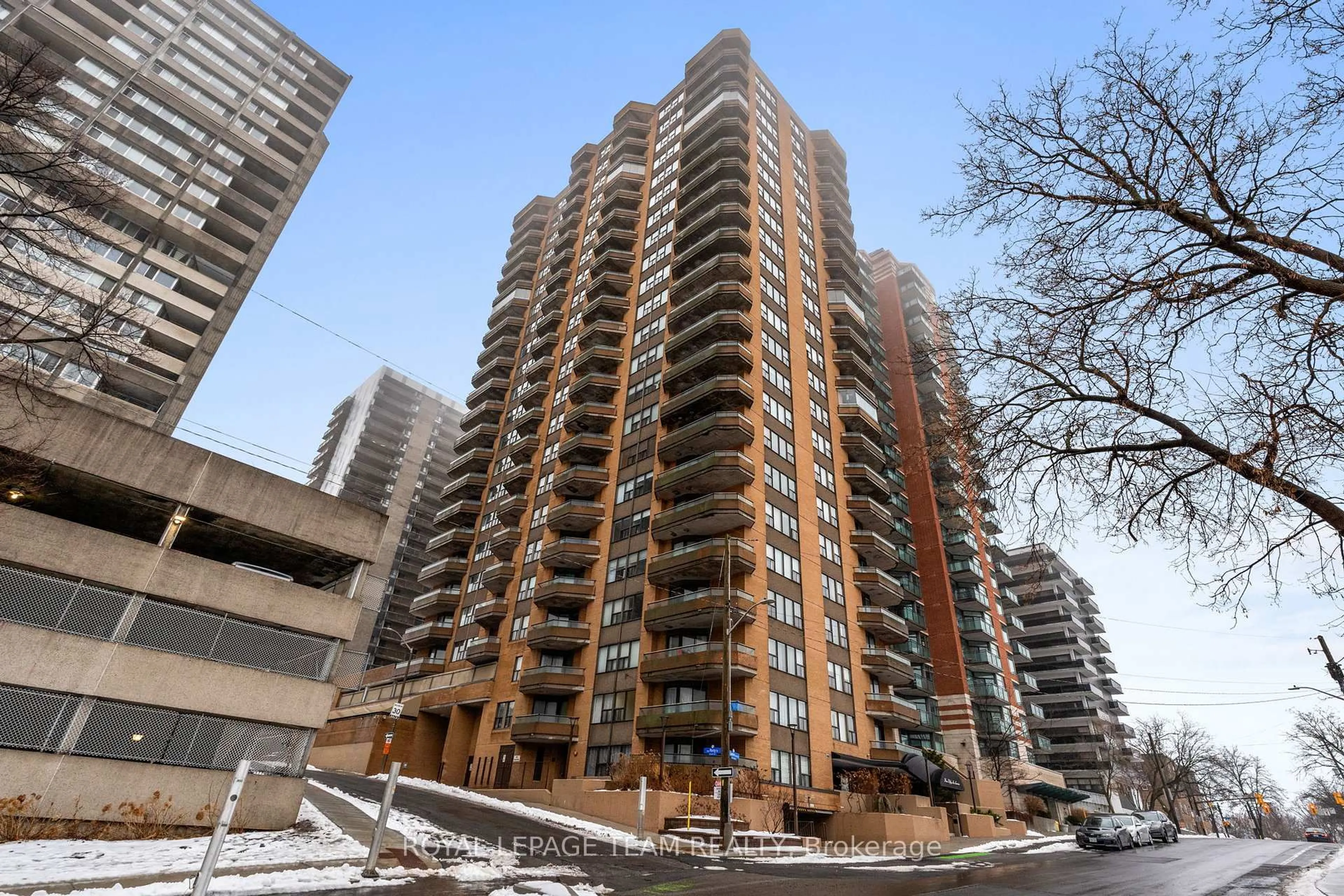 Unknown for 556 Laurier Ave #1207, Ottawa Ontario K1R 7X2