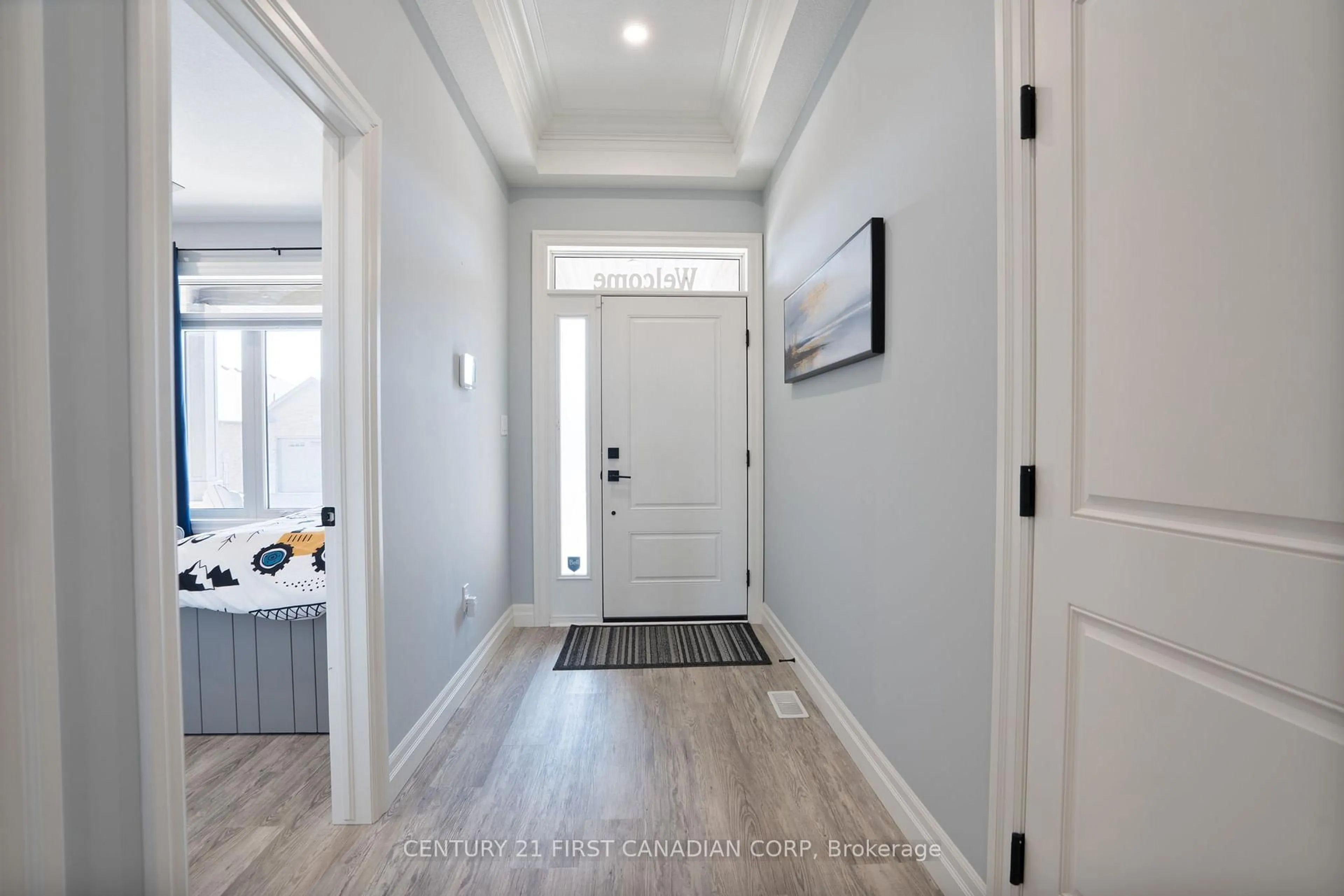 Indoor entryway for 159 Collins Way #19, Strathroy-Caradoc Ontario N7G 0G8