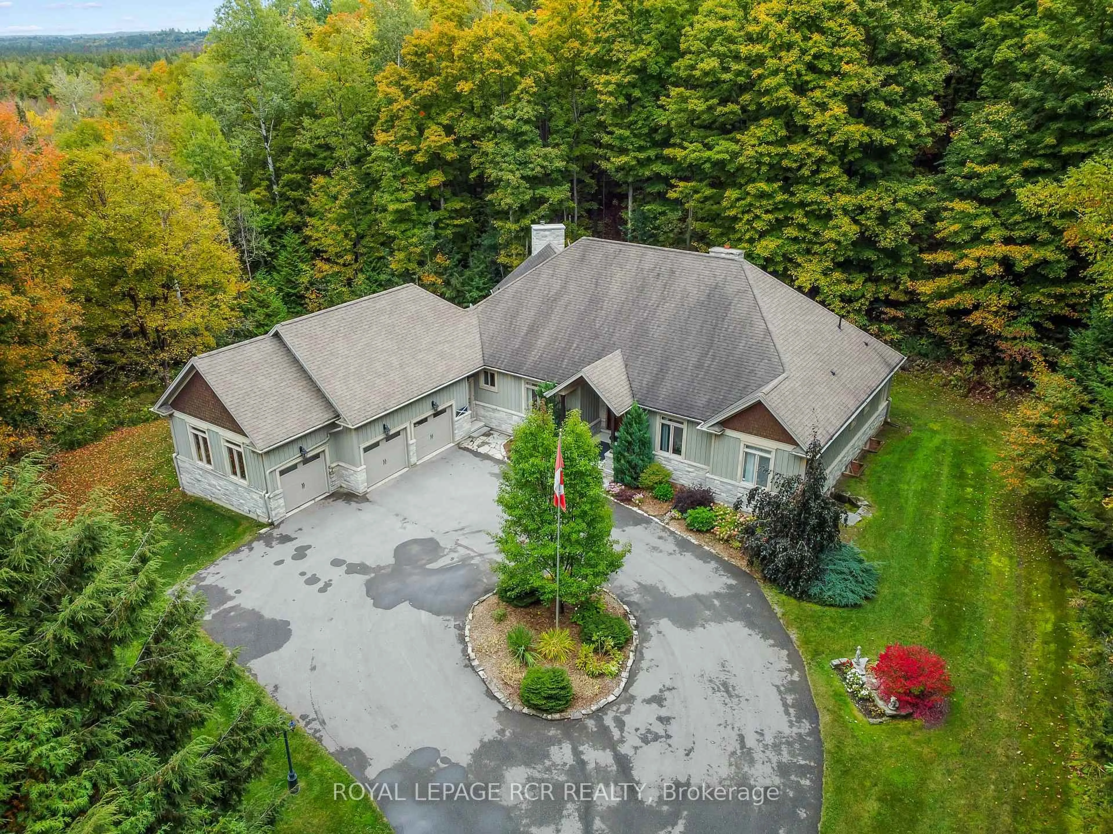 A pic from outside/outdoor area/front of a property/back of a property/a pic from drone, unknown for 9245 Wellington 124 Rd, Erin Ontario N1H 6H7