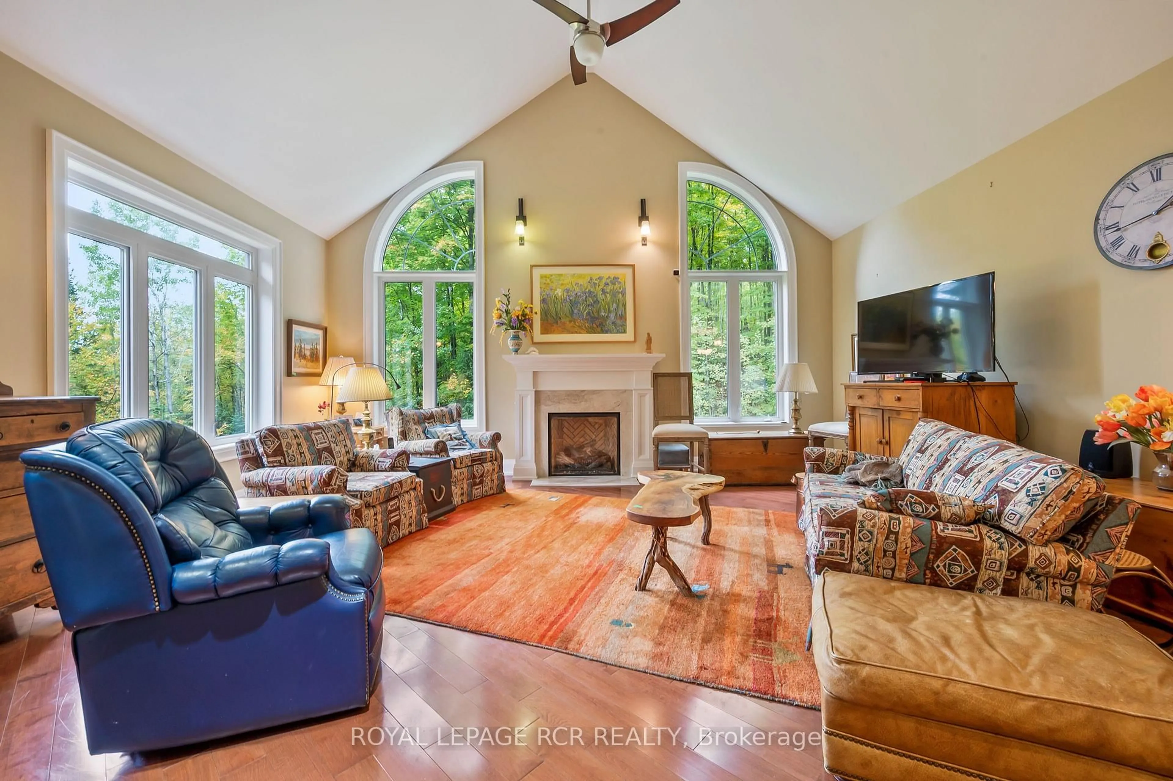 Living room with furniture, unknown for 9245 Wellington 124 Rd, Erin Ontario N1H 6H7