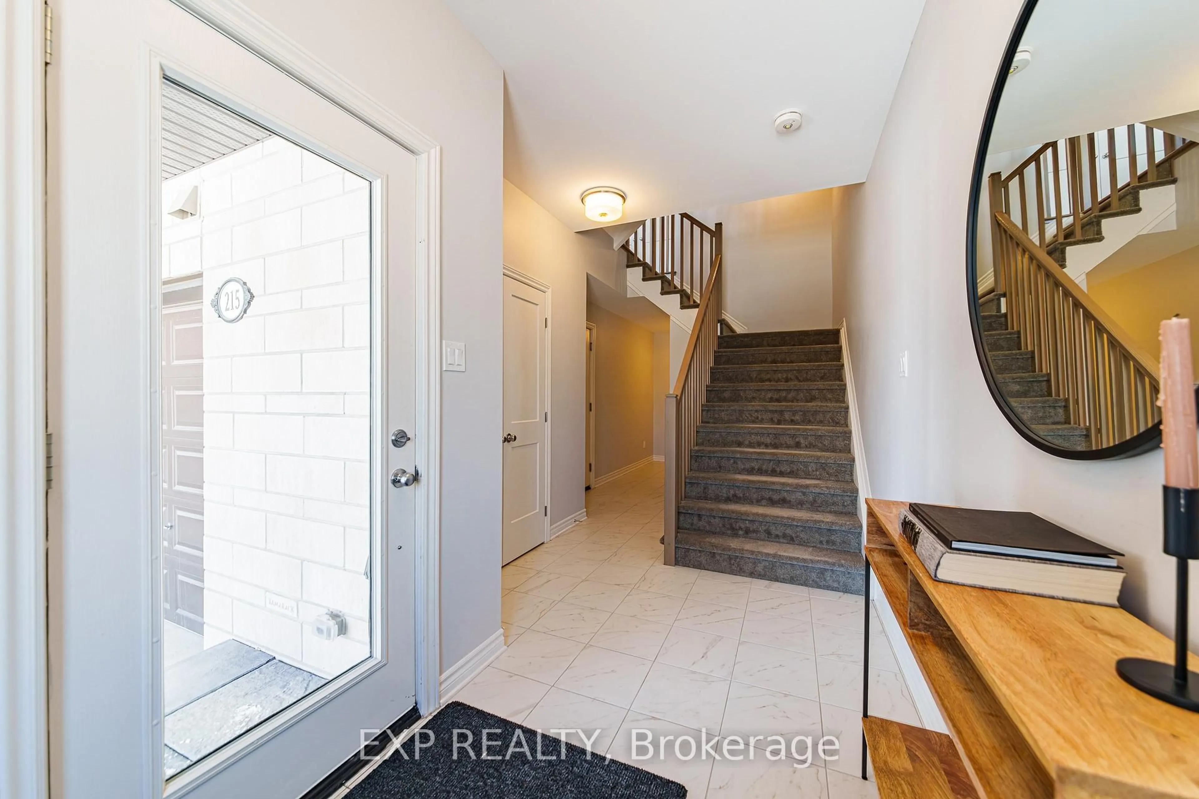 Indoor entryway for 215 Pastel Way, Ottawa Ontario K2J 6M8