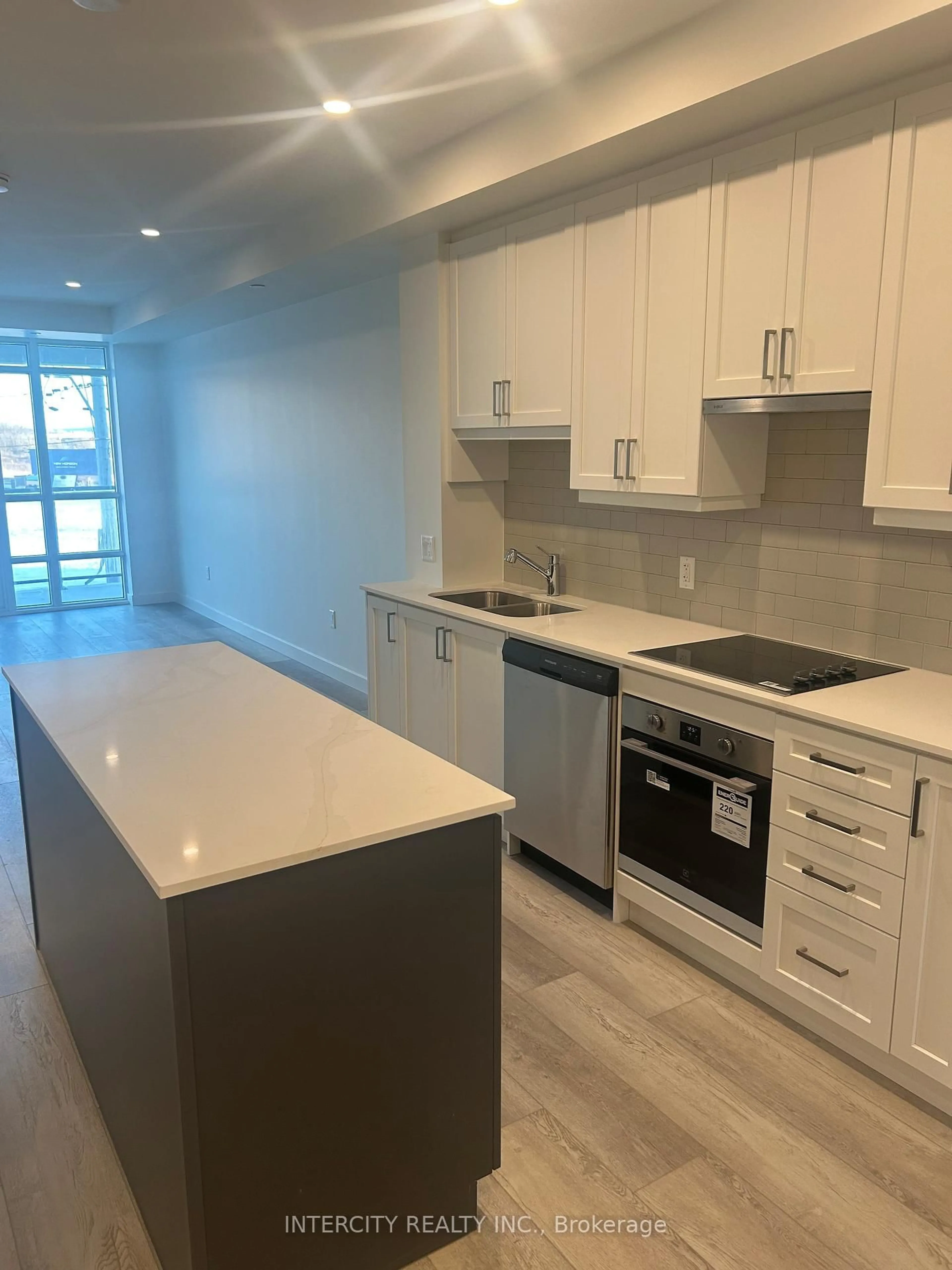 Unknown for 461 Green Rd #216, Hamilton Ontario L8E 5B4