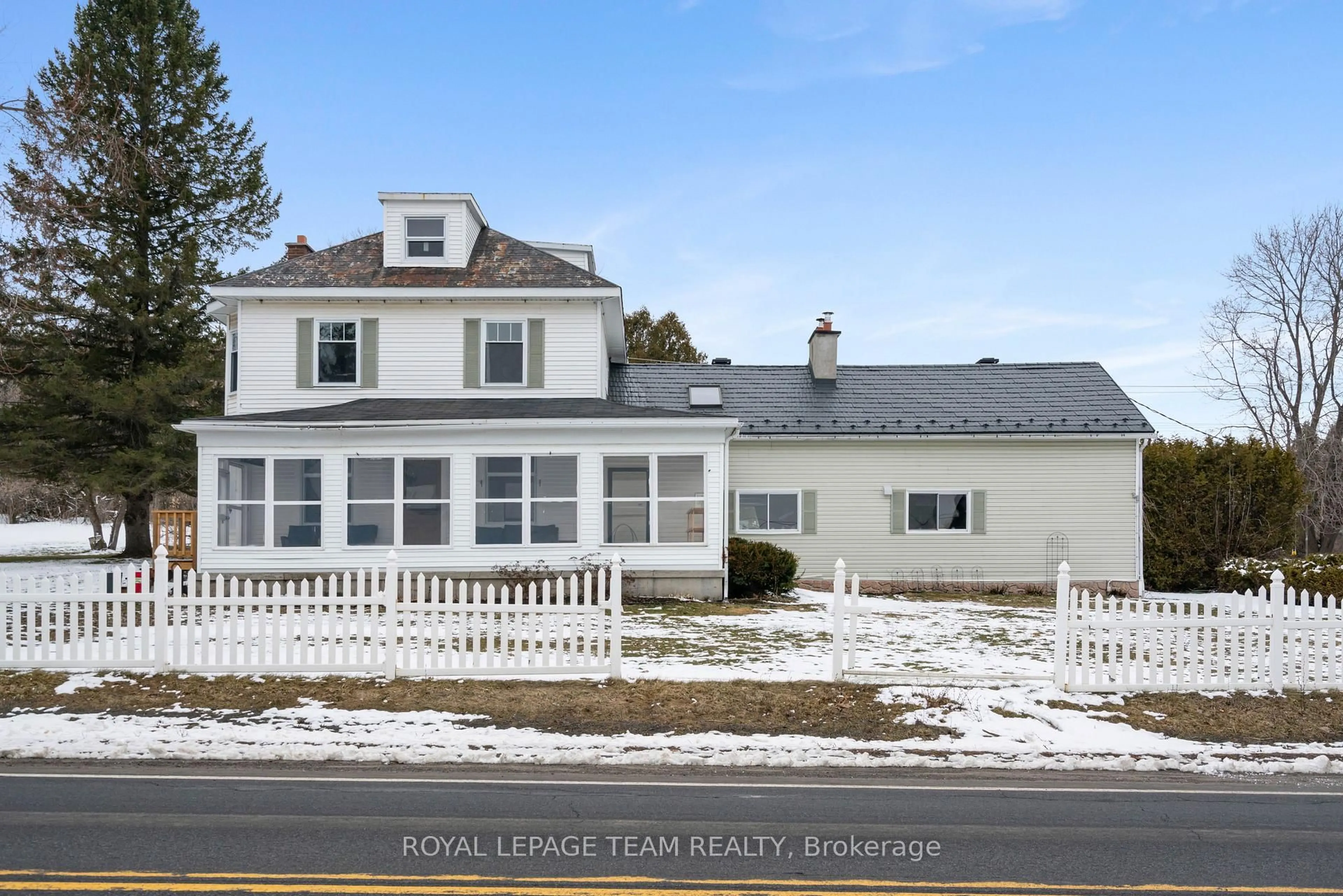 Home with vinyl exterior material, street for 2305 County Road 18 Rd, North Grenville Ontario K0G 1J0