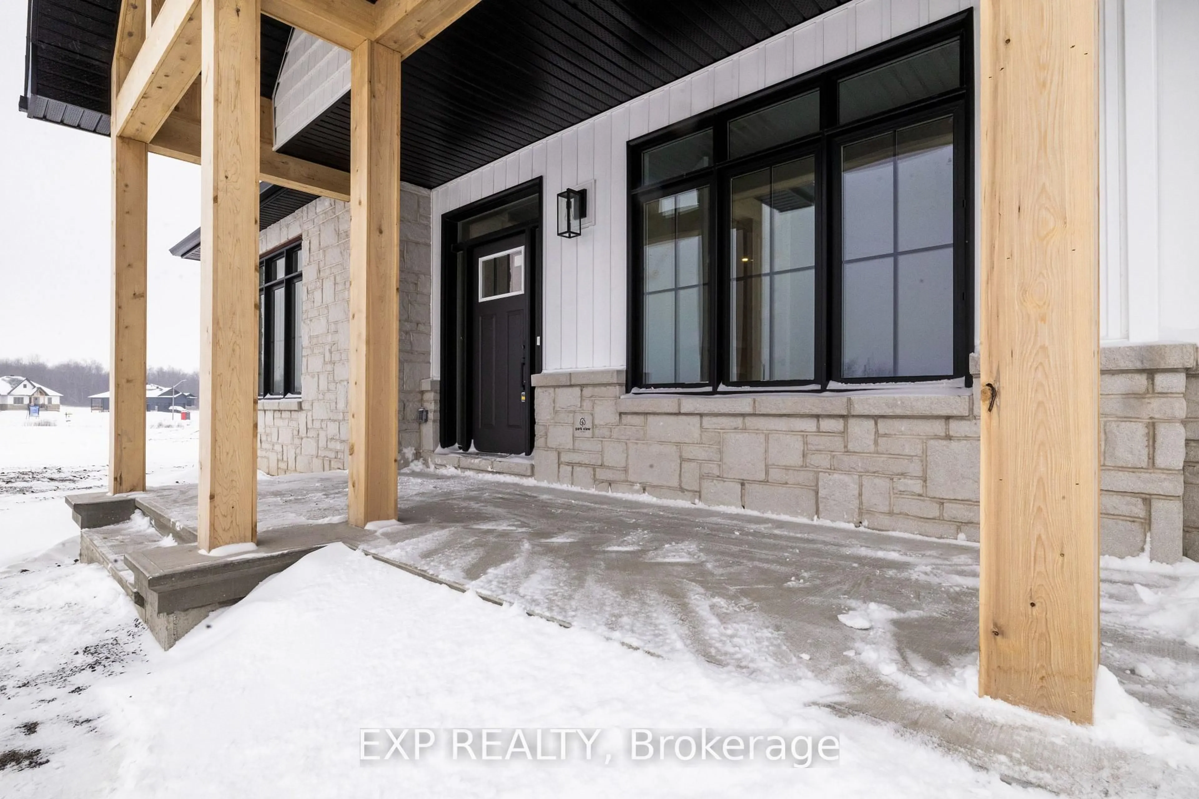 Indoor entryway for 228 Trudeau Cres, Russell Ontario K4R 1E5
