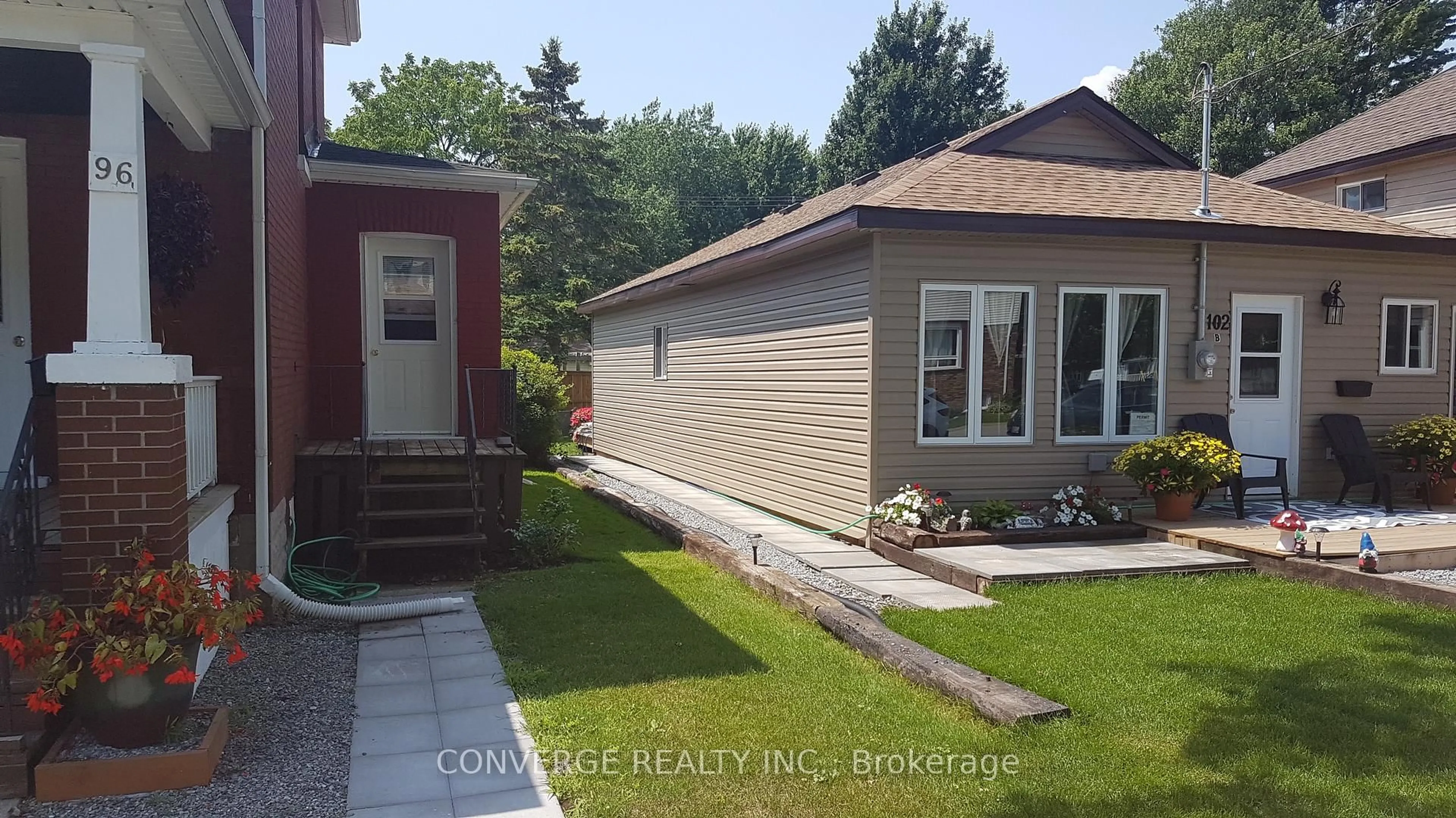 Unknown for 102 Elm St #A - B, Port Colborne Ontario L3K 4N4