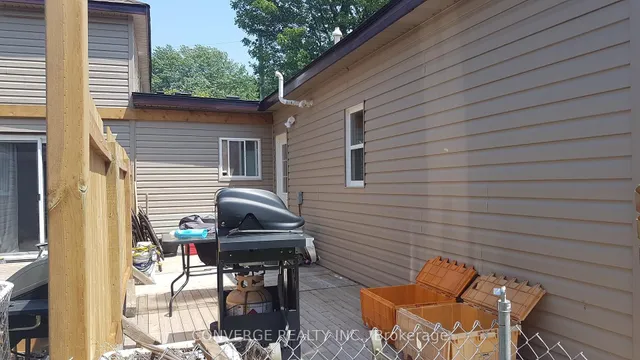 102 Elm St #A - B, Port Colborne 3