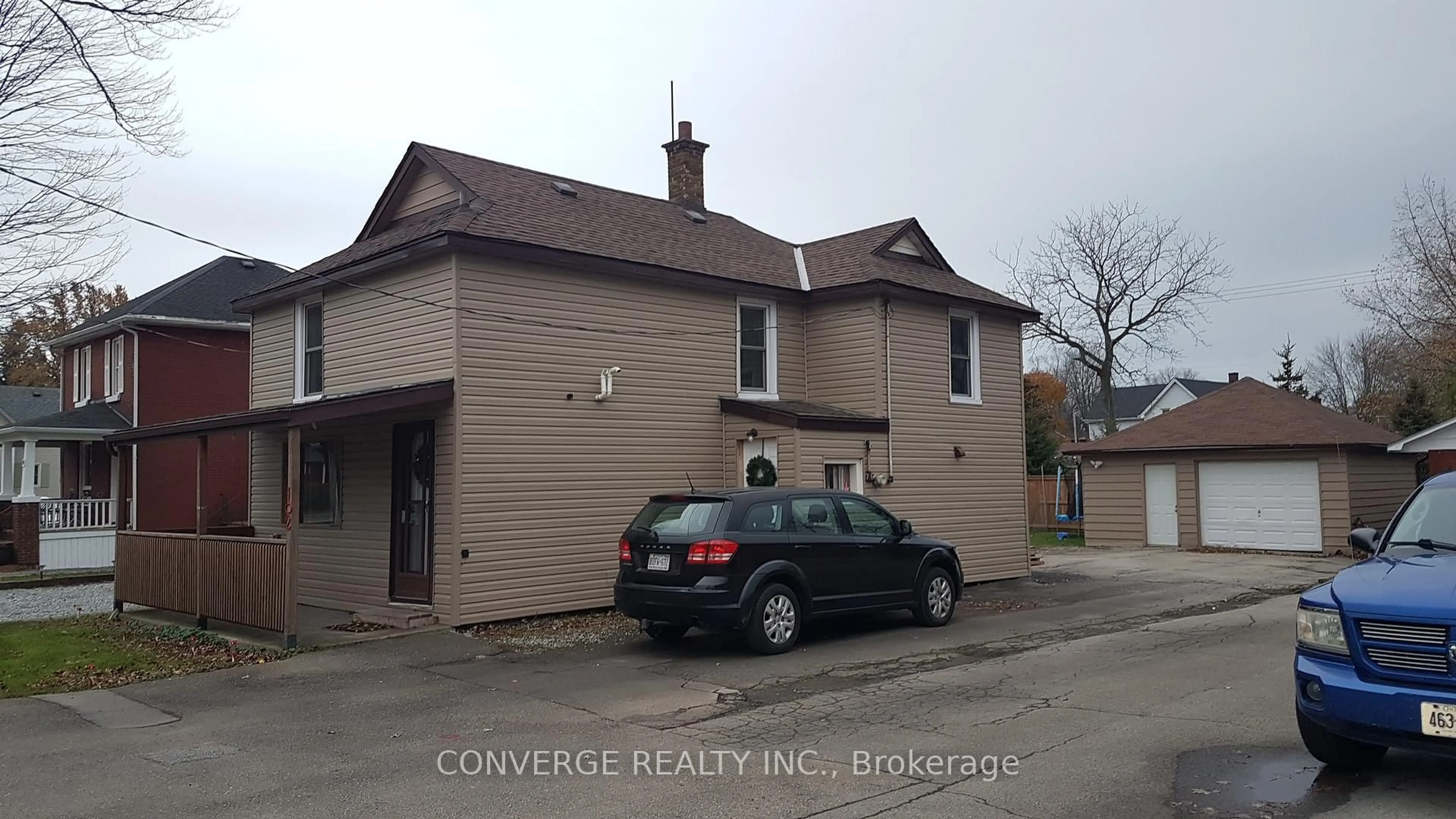 A pic from outside/outdoor area/front of a property/back of a property/a pic from drone, building for 102 Elm St #A - B, Port Colborne Ontario L3K 4N4