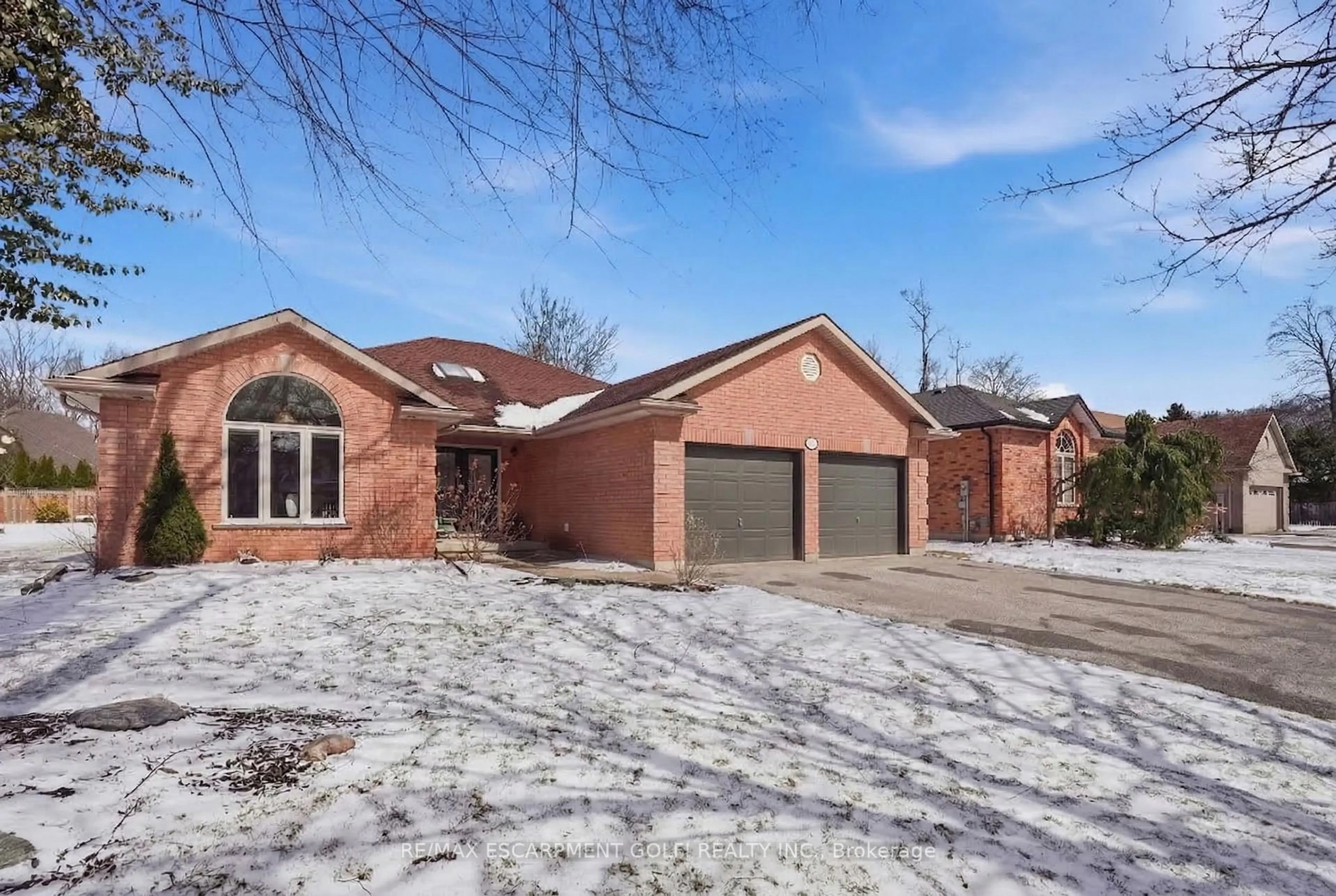 Home with brick exterior material, street for 181 Lawrence Lane, Pelham Ontario L0S 1E4