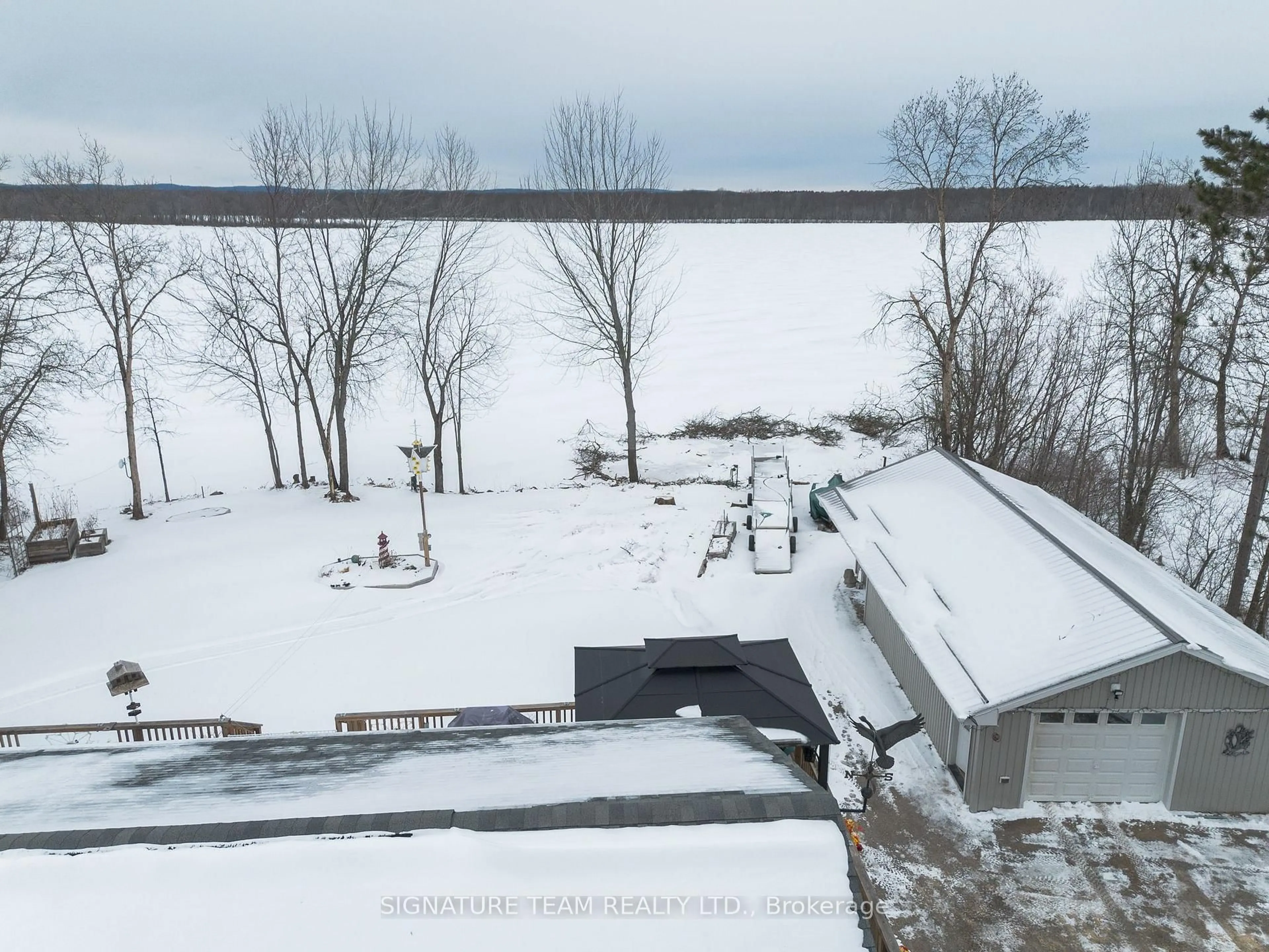 A pic from outside/outdoor area/front of a property/back of a property/a pic from drone, unknown for 428 Lacroix Bay Rd, Westmeath Ontario K0J 2L0