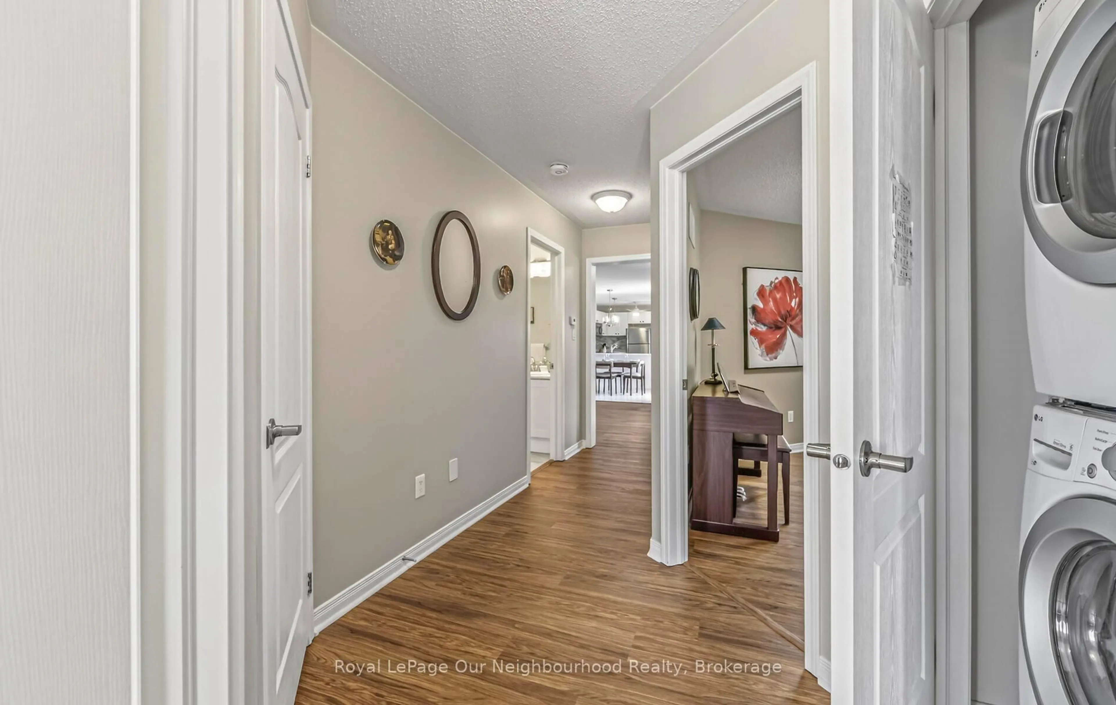 Indoor entryway for 713 Henderson Dr, Cobourg Ontario K9A 0J3