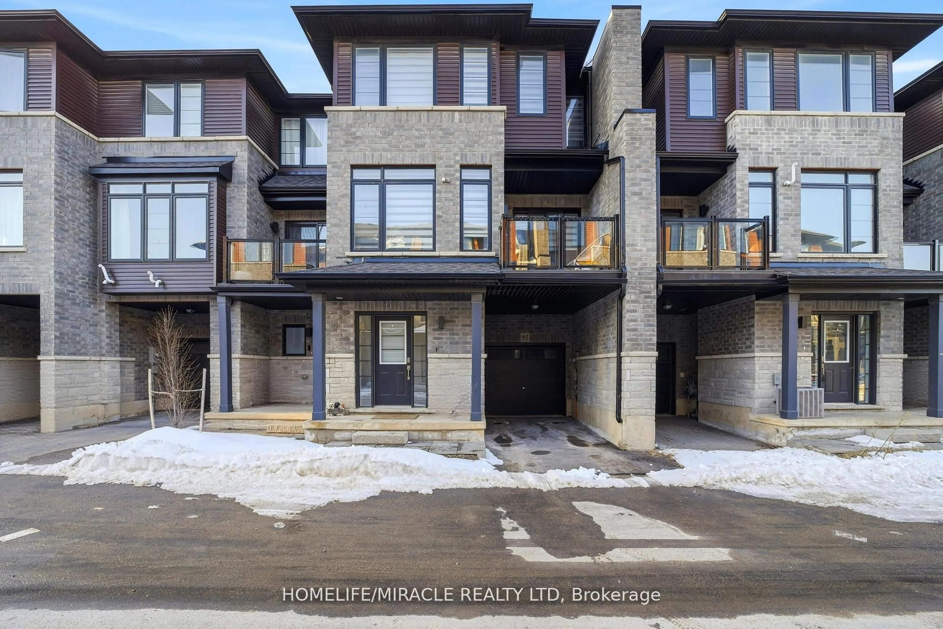 Home with brick exterior material, unknown for 461 Blackburn Dr #95, Brantford Ontario N3T 0W9