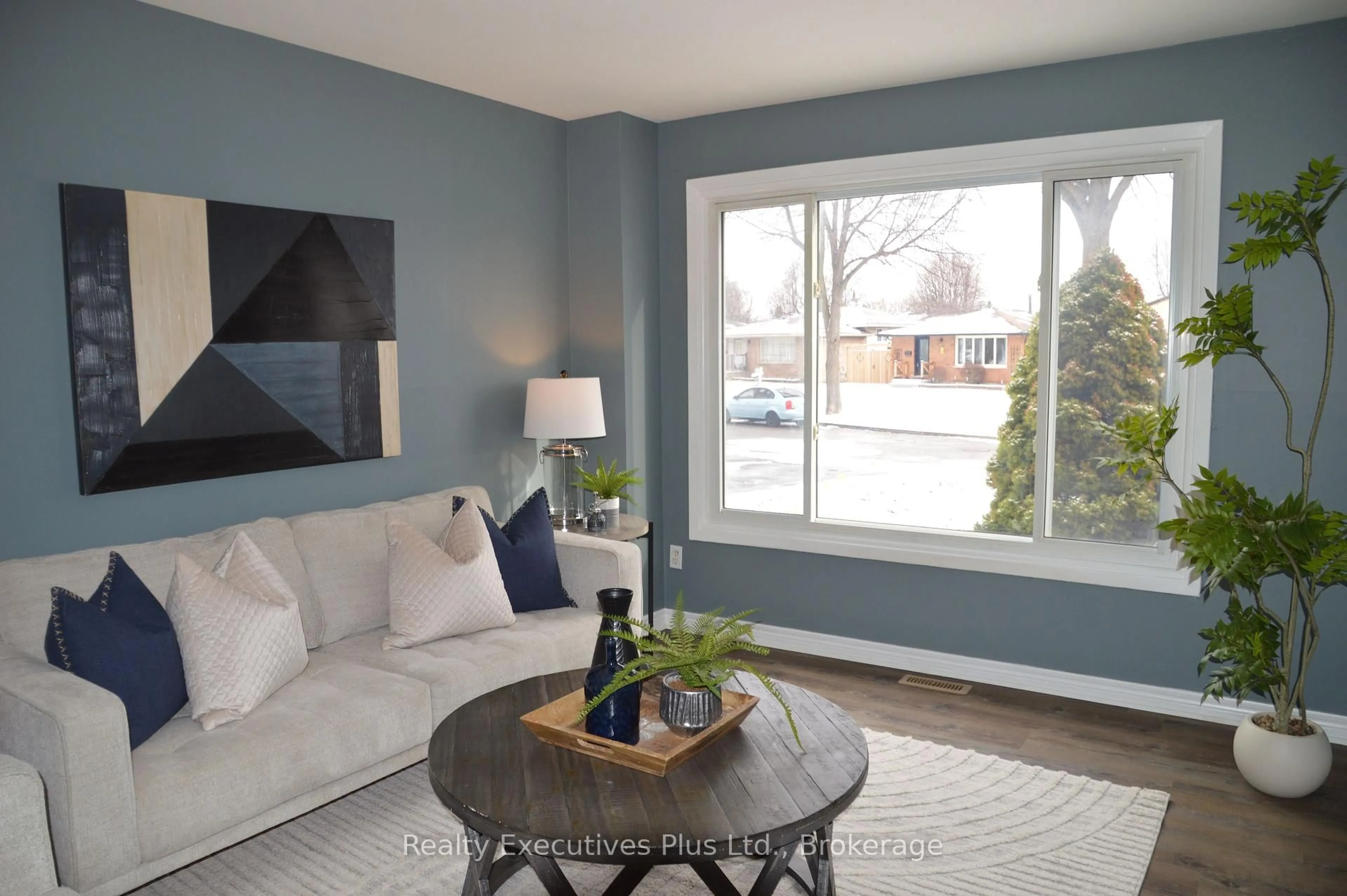 Living room with furniture, unknown for 37 Kintail Cres, London South Ontario N6E 1J4