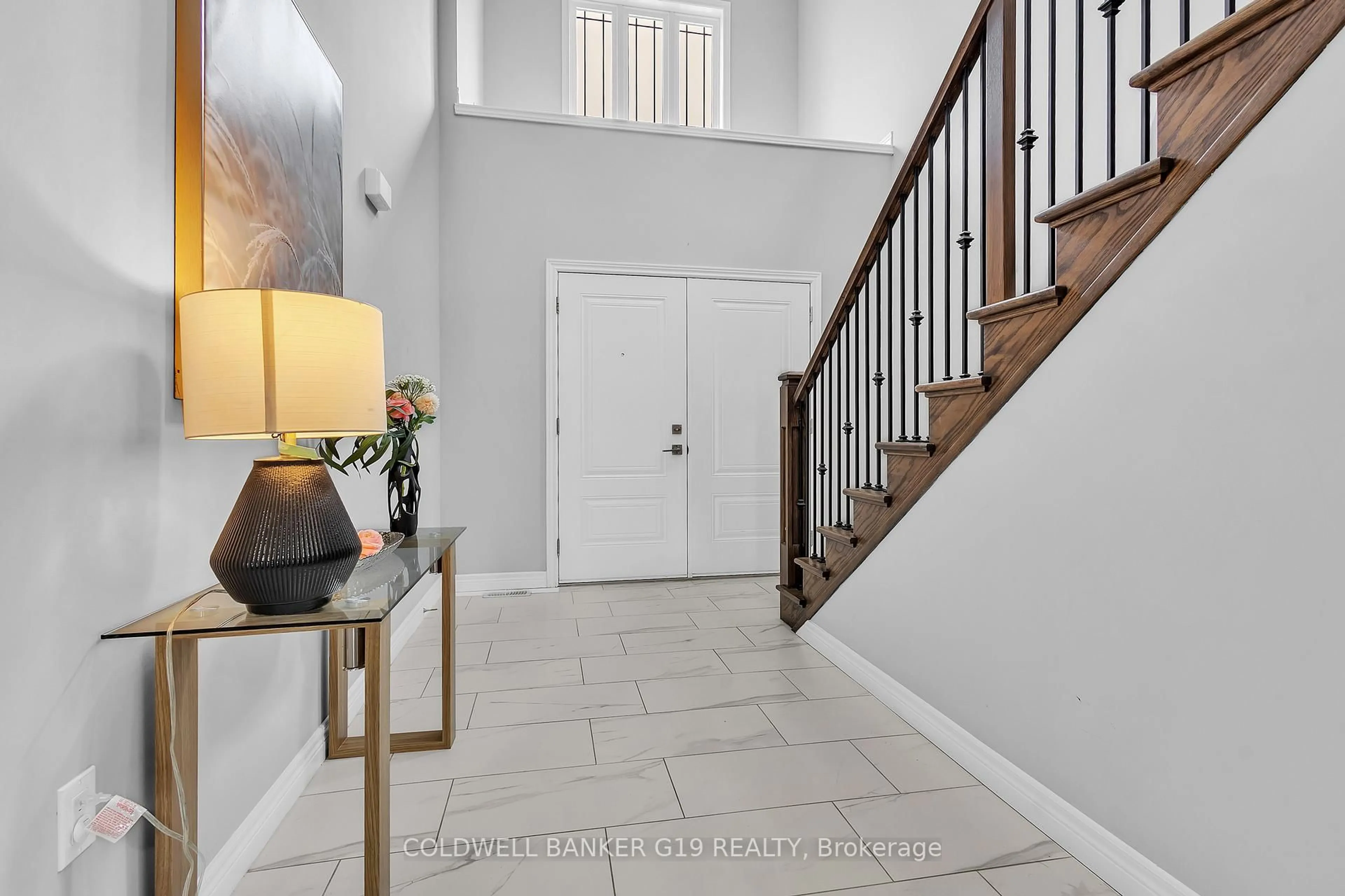 Indoor entryway for 91 Georgina St, Kitchener Ontario N2R 0S6