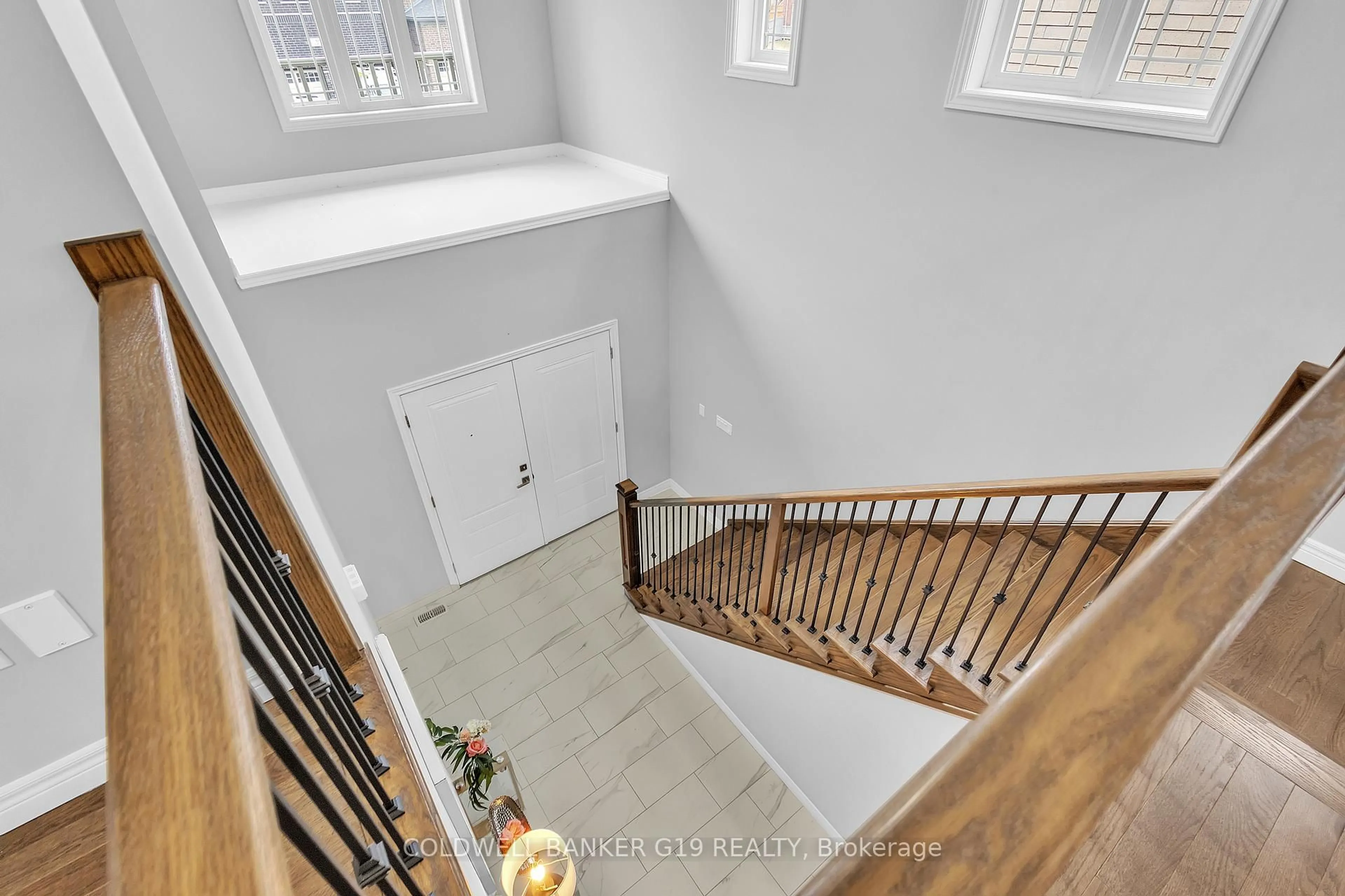 Stairs for 91 Georgina St, Kitchener Ontario N2R 0S6