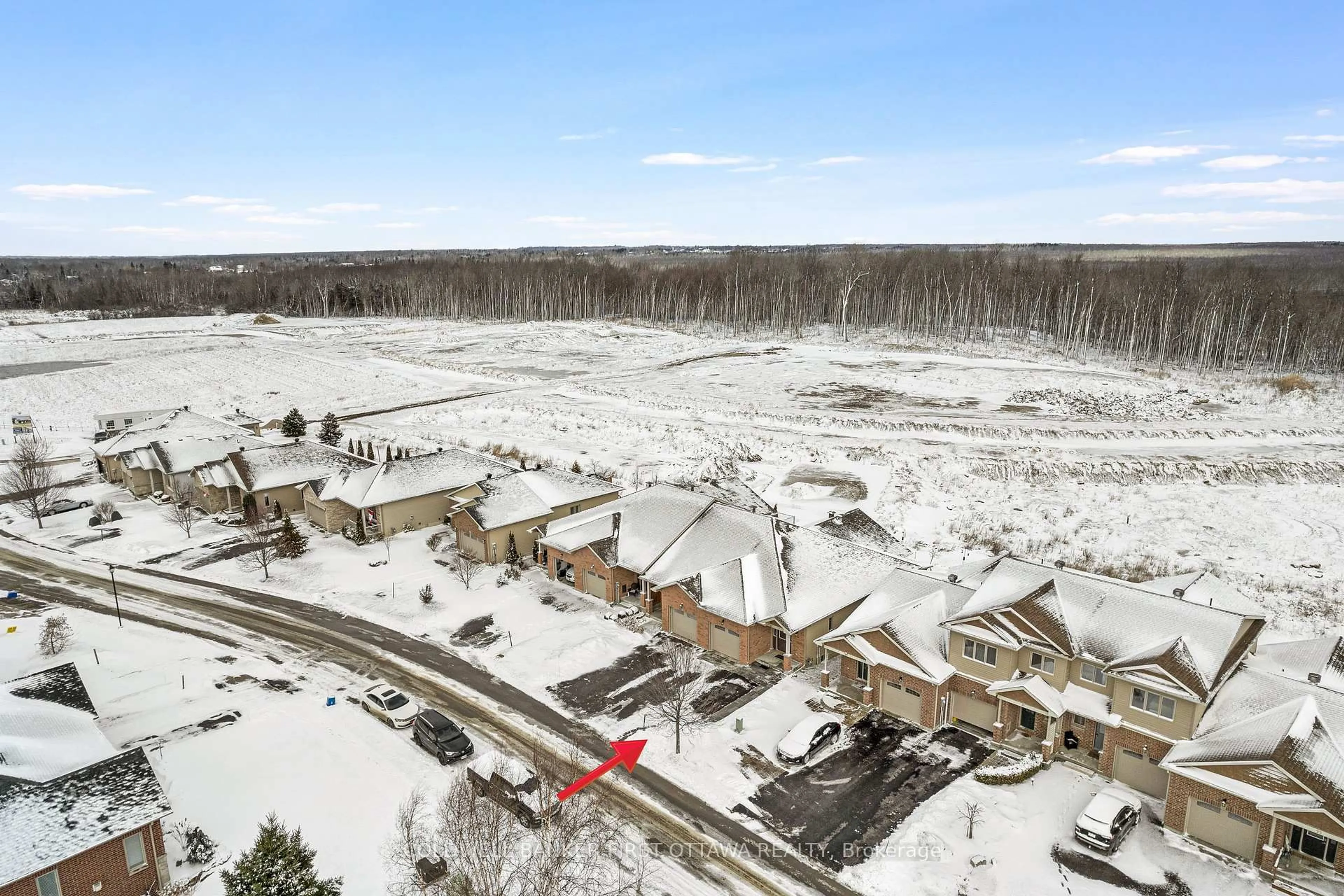A pic from outside/outdoor area/front of a property/back of a property/a pic from drone, mountain view for 35 Perthmore St, Perth Ontario K7H 3P1