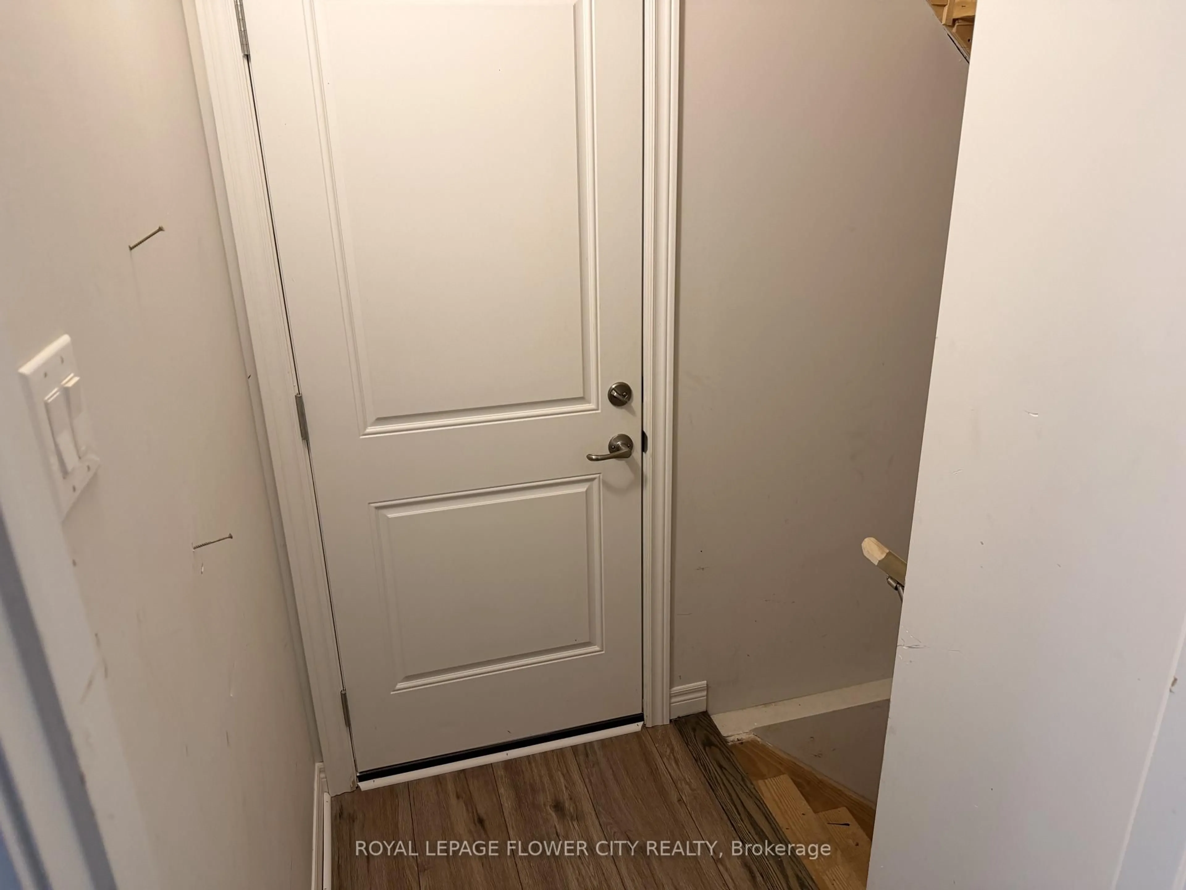 Indoor entryway for 139 Sunflower Pl, Welland Ontario L3C 0H9