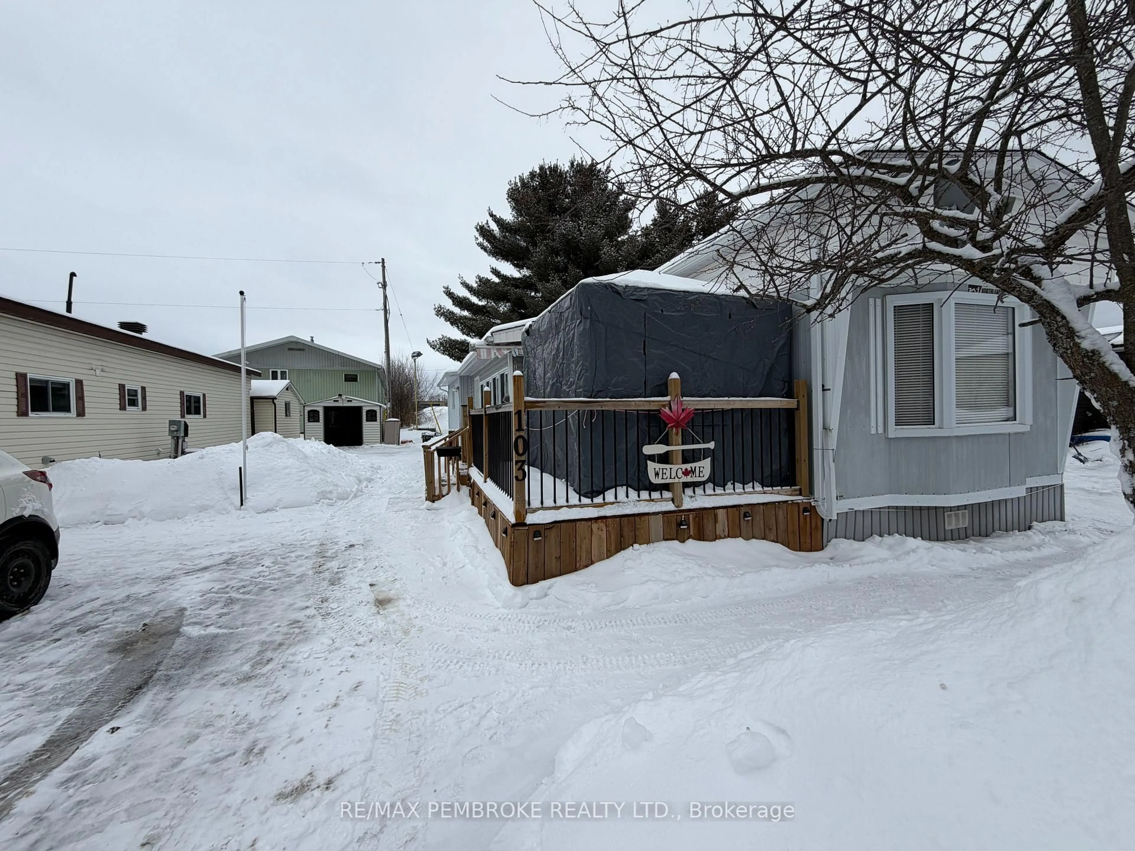 Unknown for 103 Pinehurst Estates, Petawawa Ontario K8H 2H2