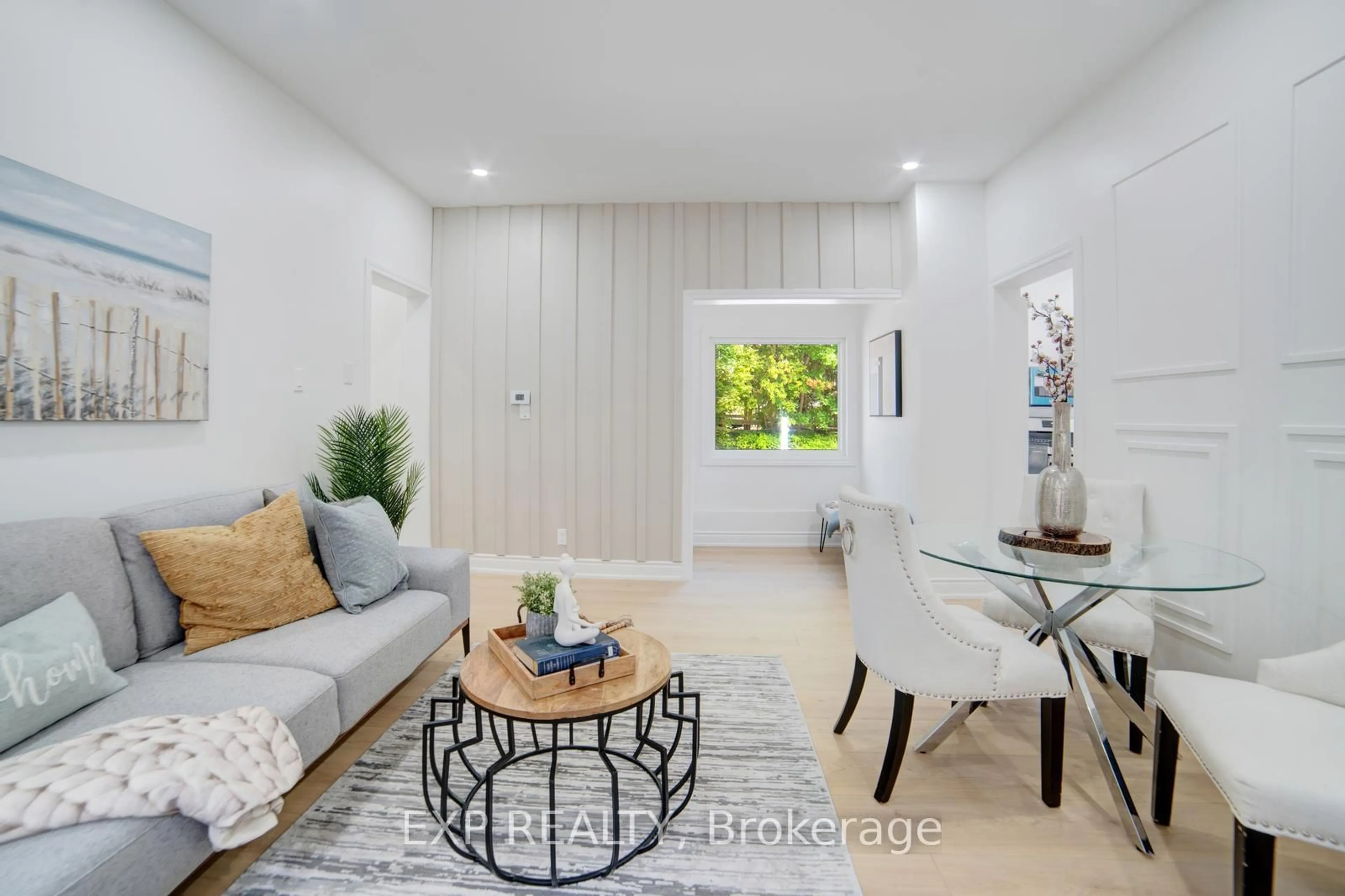 Living room with furniture, unknown for 28 Springbank Dr, London South Ontario N6J 1E3