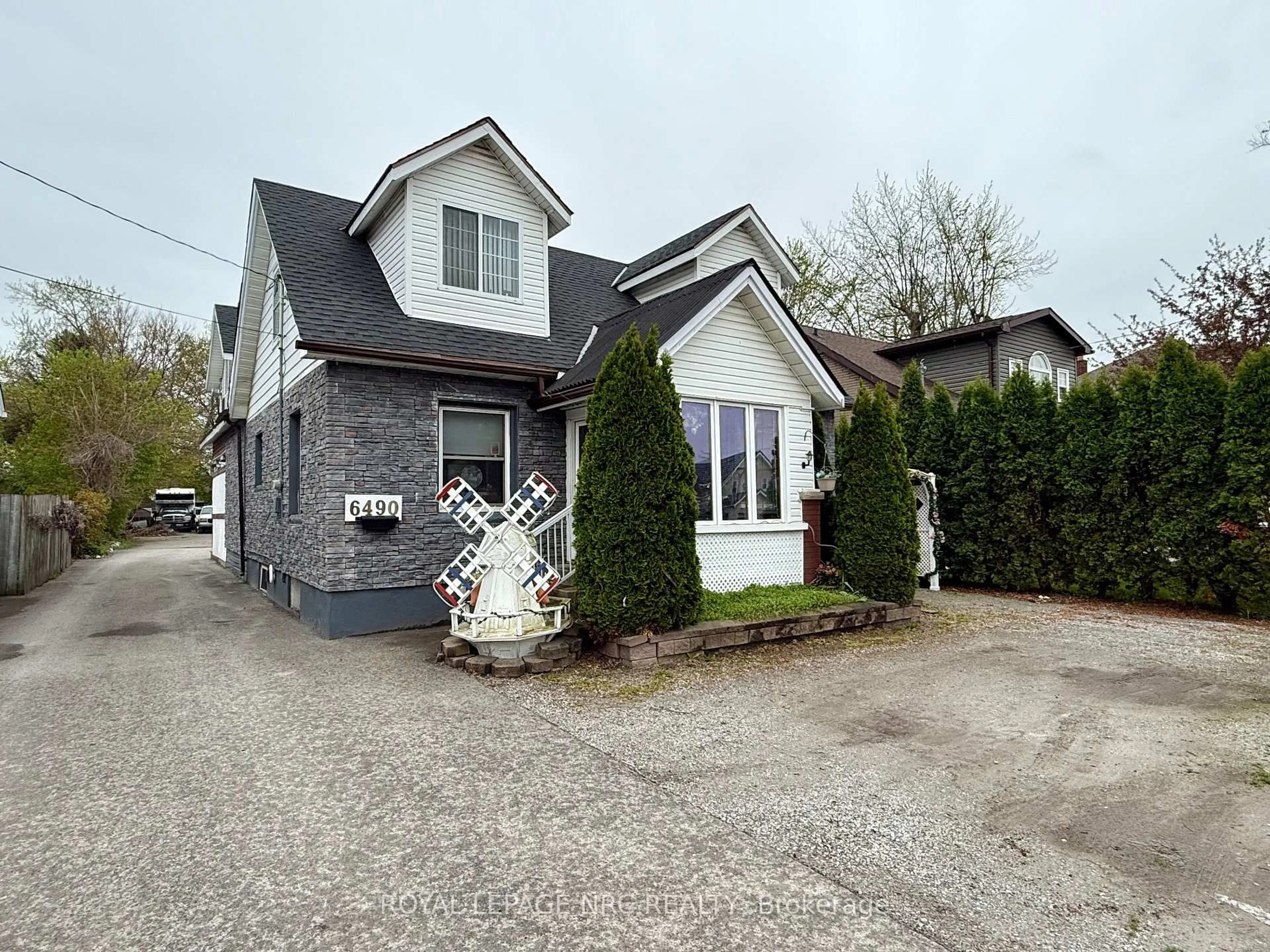 Unknown for 6490 Thorold Stone Rd, Niagara Falls Ontario L2J 1B3